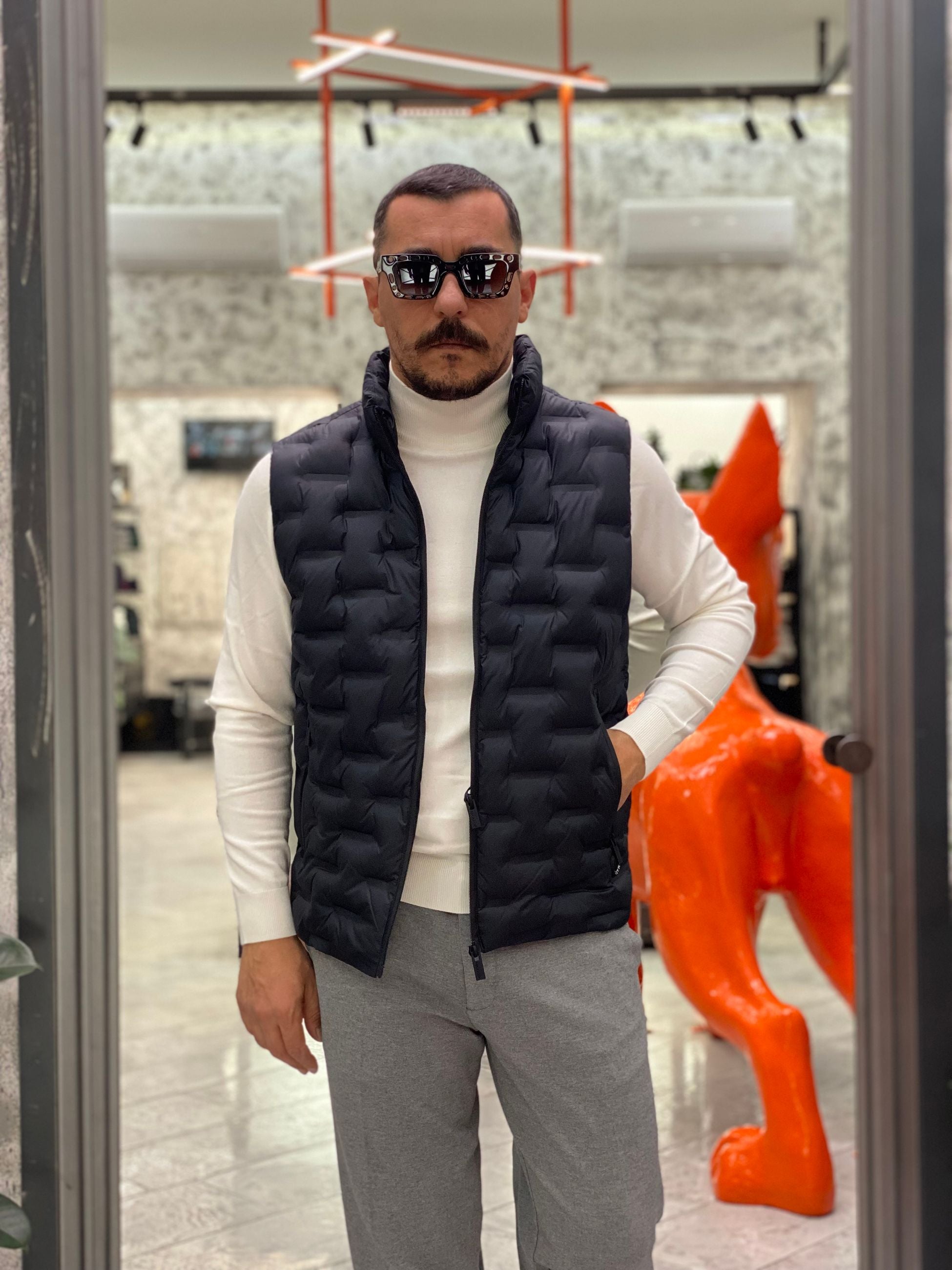 GIUBBINO SMANICATO LUPETTO TRAPUNTATO IN TESSUTO SOFTSHELL STRETCH - REGULAR FIT MK9940026.NER