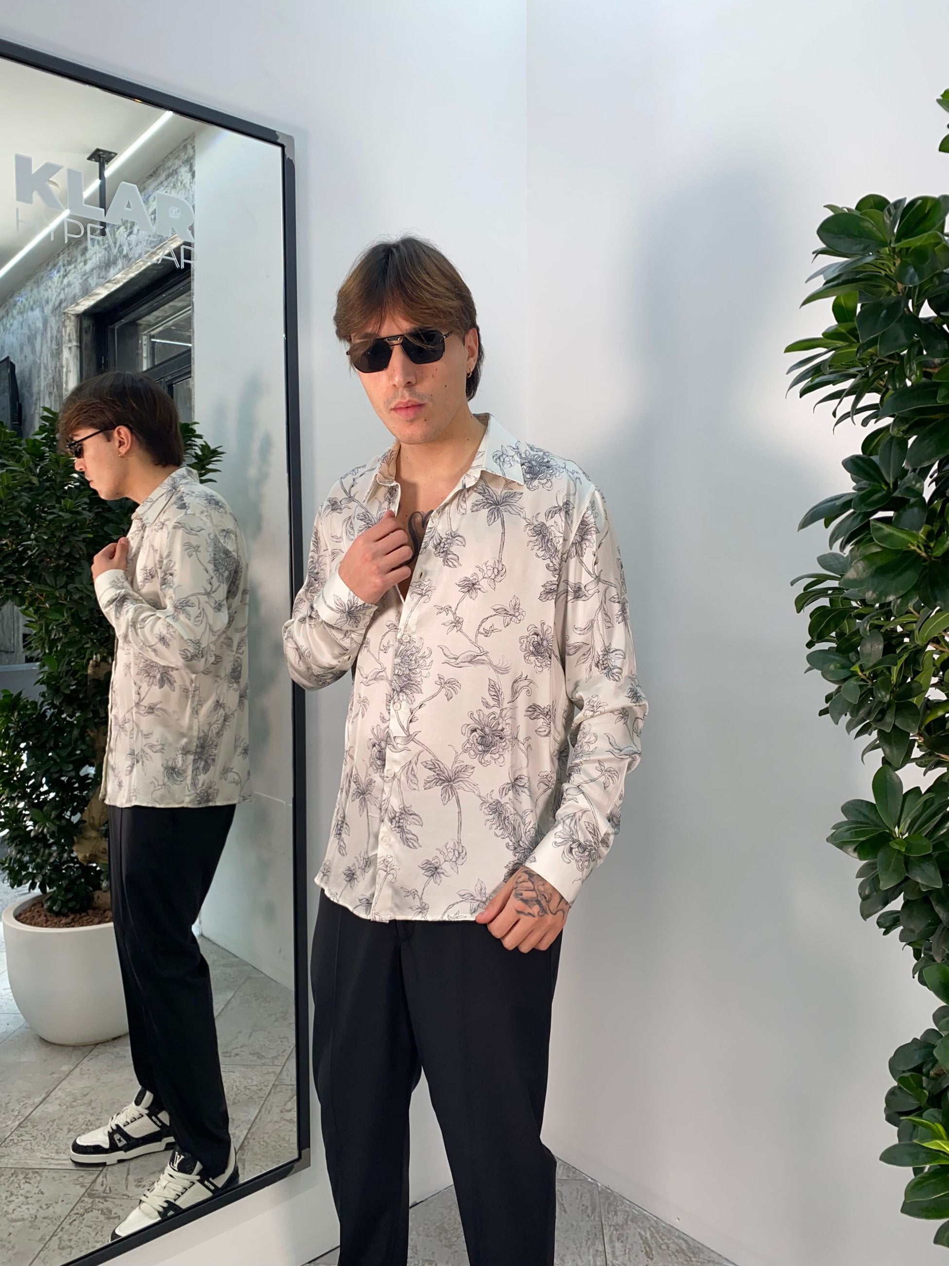 CAMICIA MANICA LUNGA FANTASIA FIORI IN MORBIDA E LEGGERA VISCOSA - RELAXED FIT CA3289