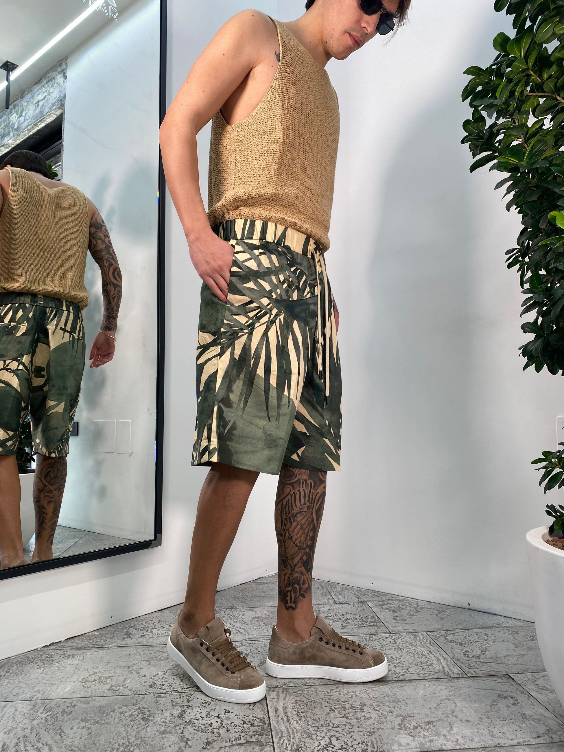 BERMUDA DA COORDINATO CON ELASTICO IN MISTO LINO/COTONE FANTASIA TROPICALE - RELAXED FIT BE3256