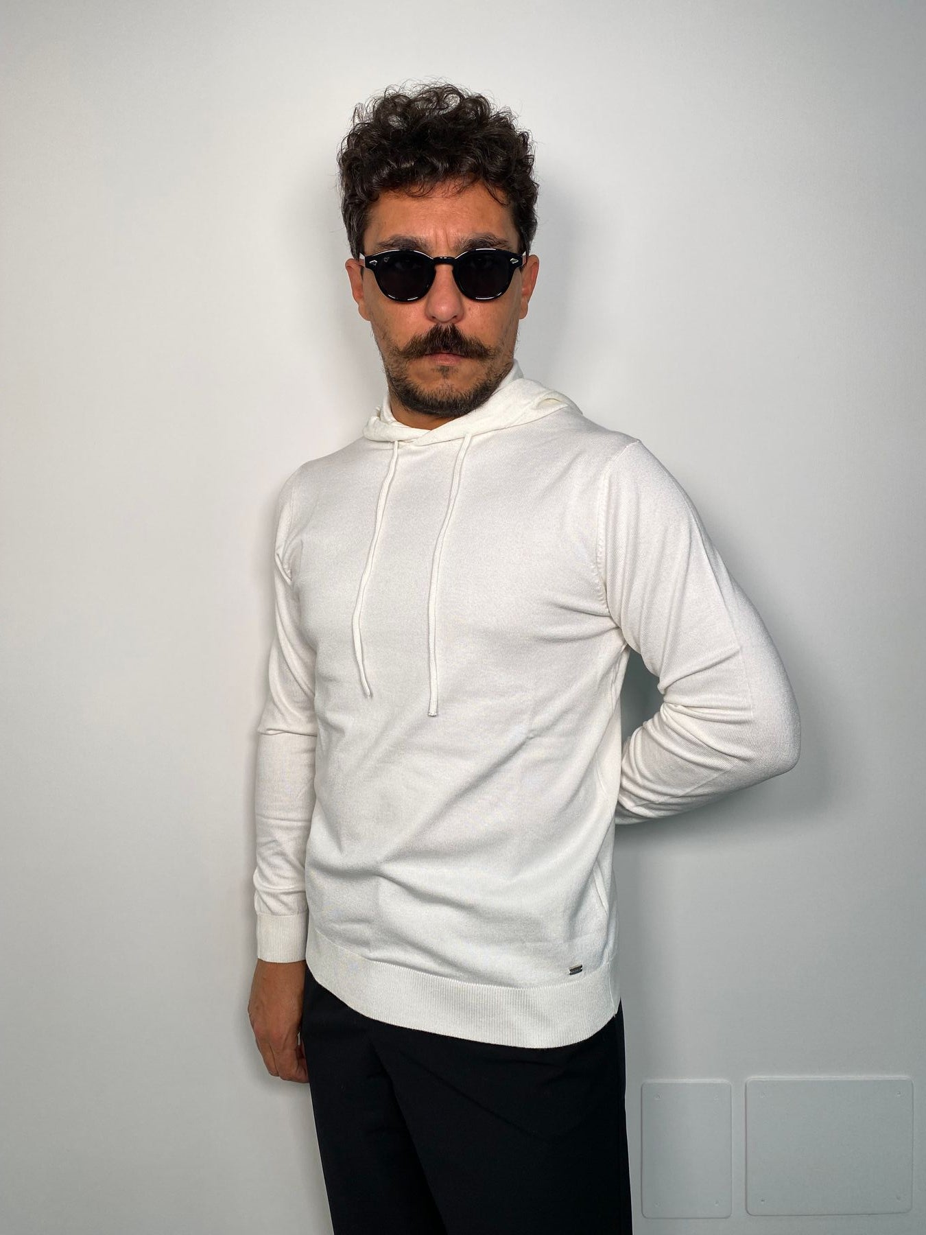 MAGLIA CAPPUCCIO BASIC IN MISTO VISCOSA - REGULAR FIT