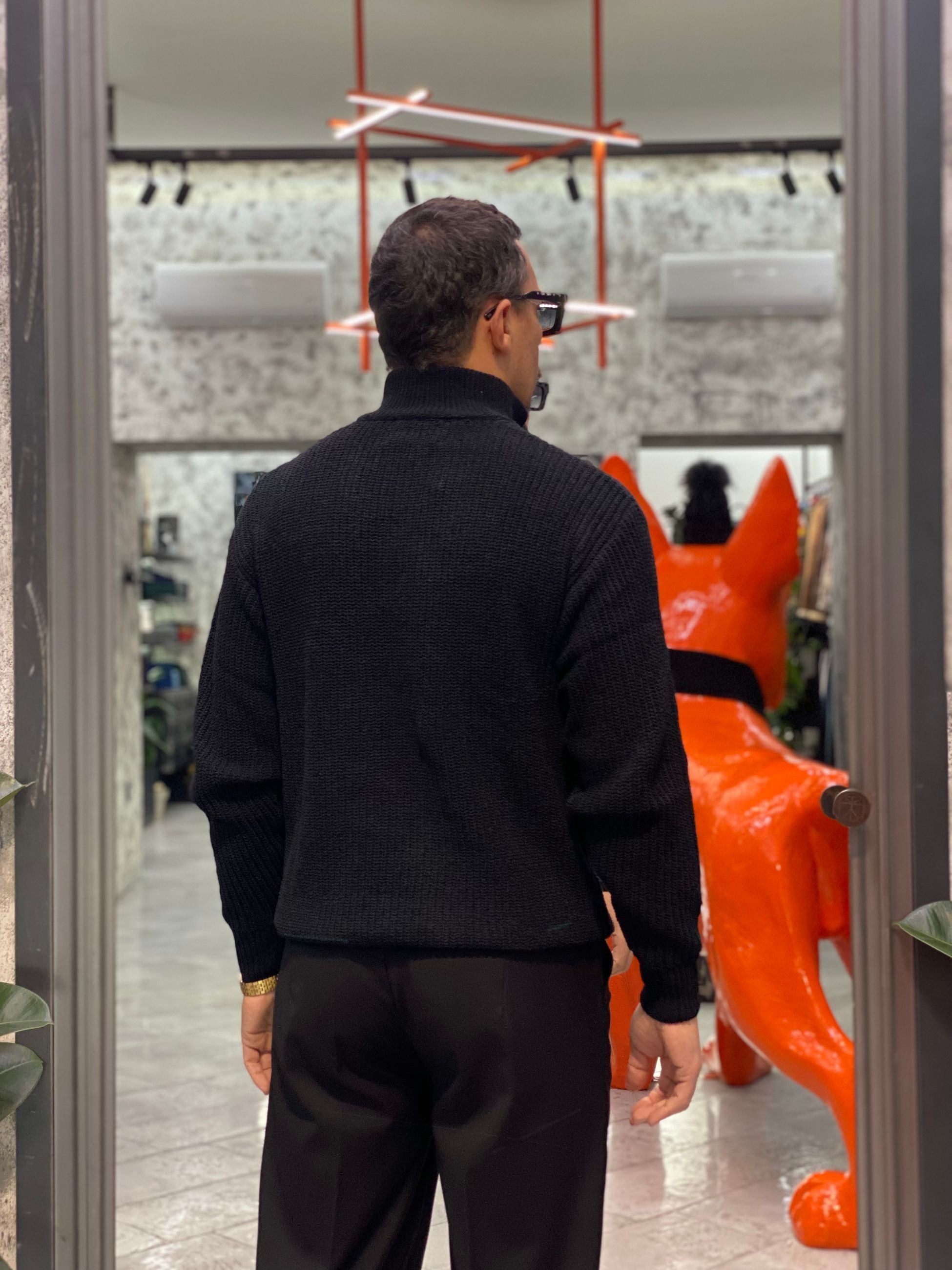 MAGLIA COSTA INGLESE IN MORBIDA CINIGLIA CON MEZZA ZIP E COLLO A IMBUTO - REGULAR FIT GL35242.NER