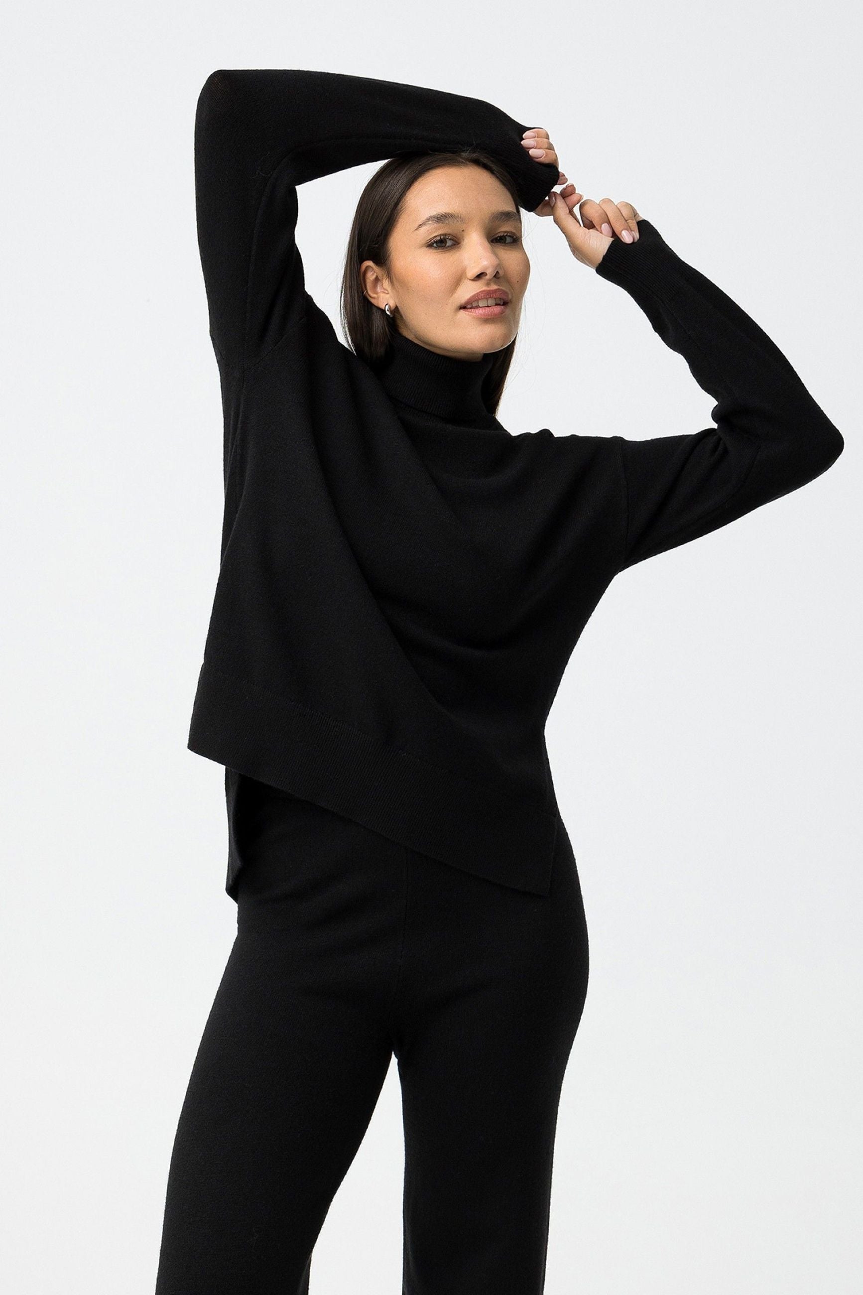 MAGLIA DA COMPLETO MAB_1C ASIMMETRICA CON COLLO ALTO - COMFORT FIT 10061664.NER