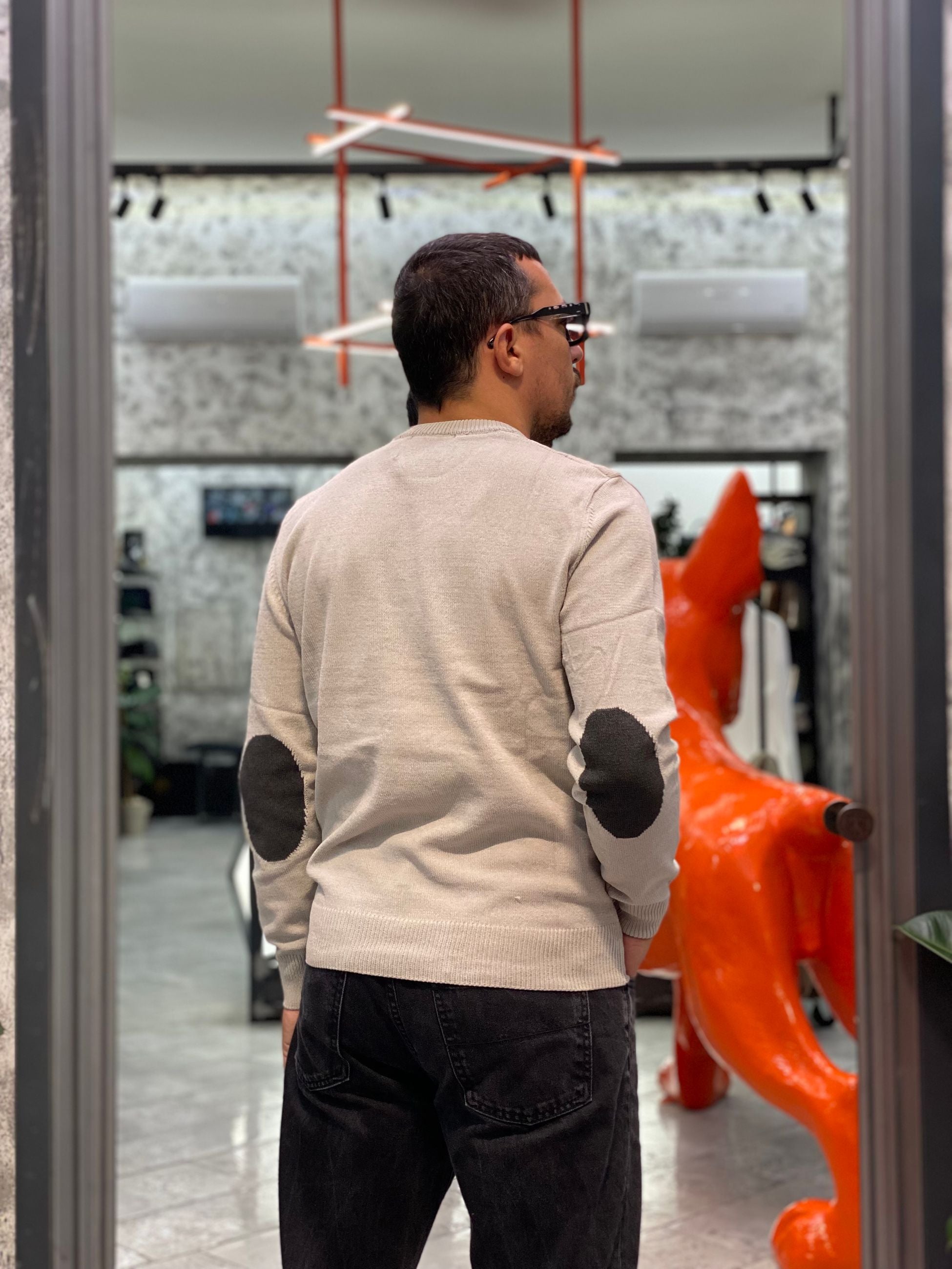 MAGLIA GIROCOLLO IN MORBIDA CINIGLIA CON TOPPE IN CONTRASTO AI GOMITI - REGULAR FIT GL35238.GRI