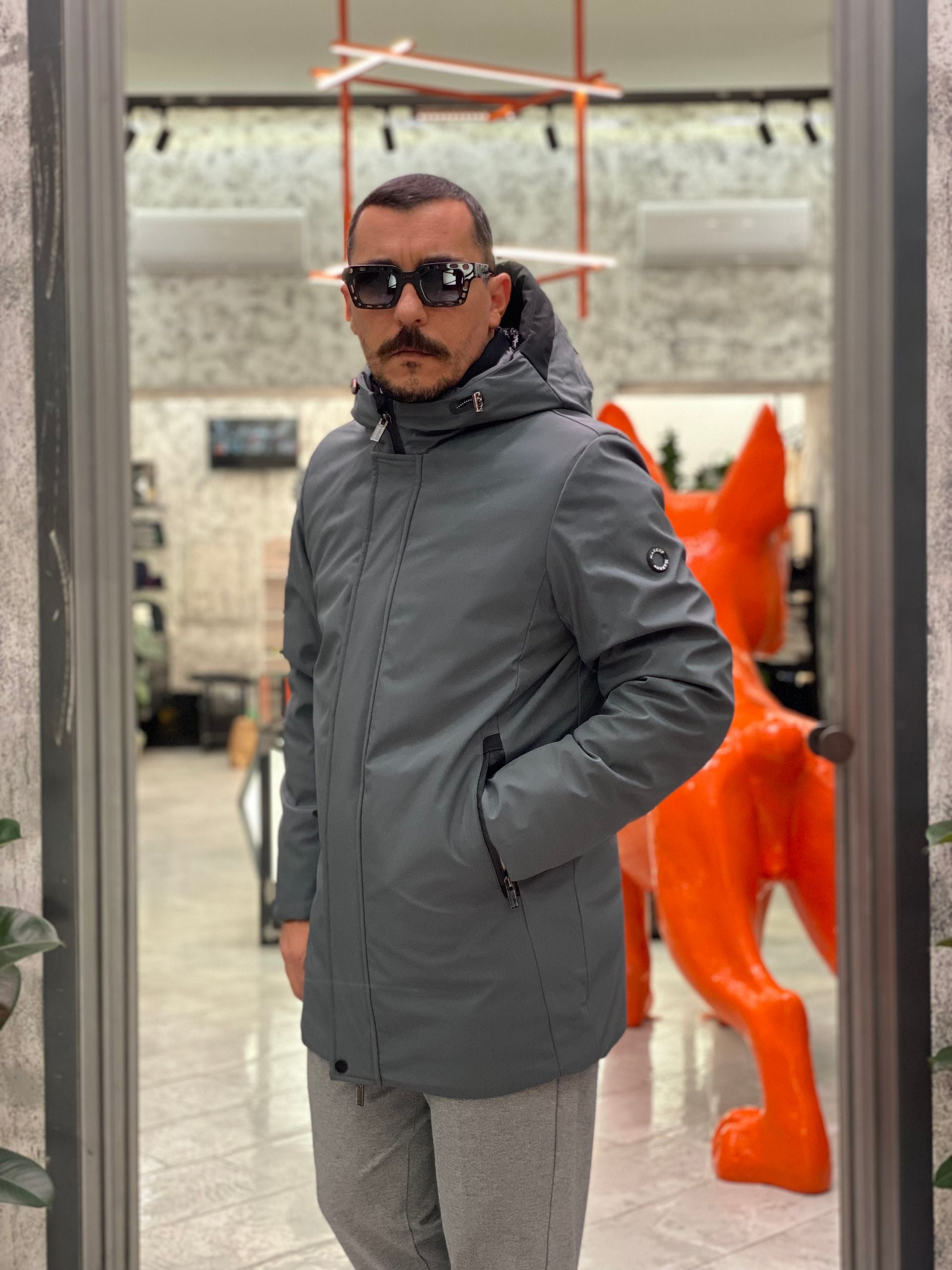 PARKA LUNGO CON CAPPUCCIO IN TESSUTO TECNICO WATERPROOF & WINDPROOF - REGULAR FIT MK24007-F25.PIO