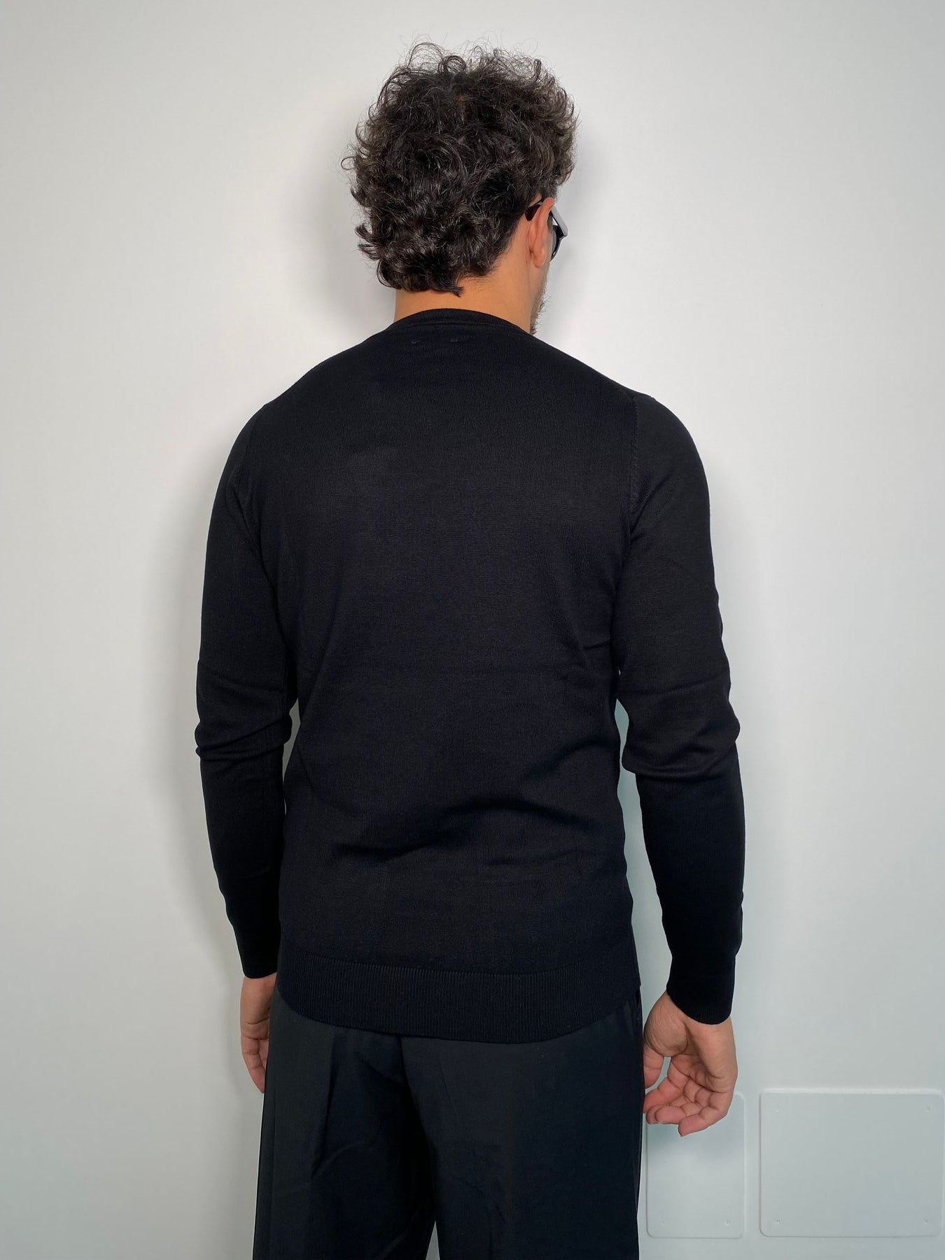 MAGLIA SCOLLO V BASIC IN MISTO VISCOSA FINEZZA 12 - REGULAR FIT