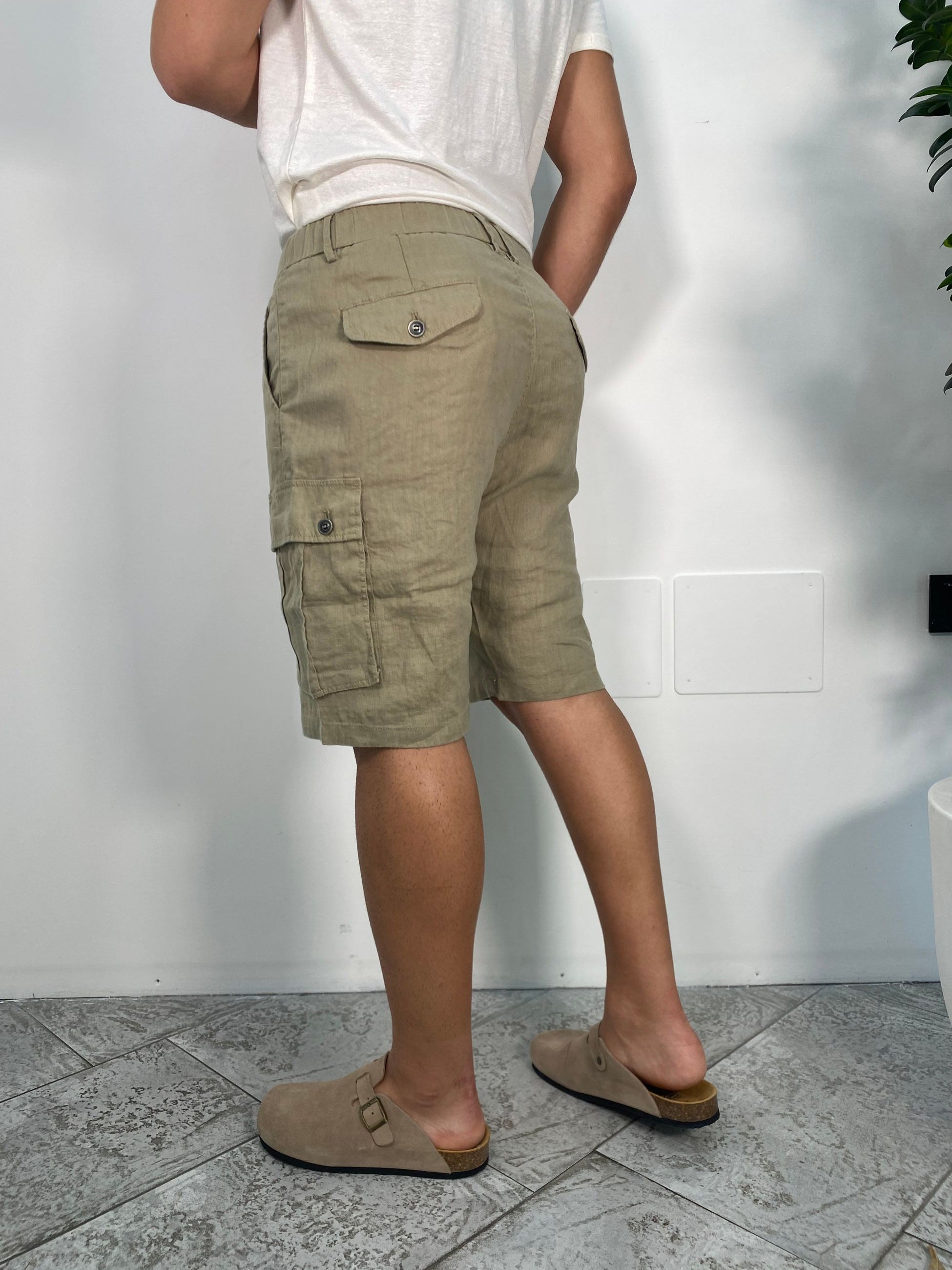 BERMUDA CARGO CON TASCONI ED ELASTICO IN VITA IN 100% LINO - REGULAR FIT GL5101BD-S25.CAM