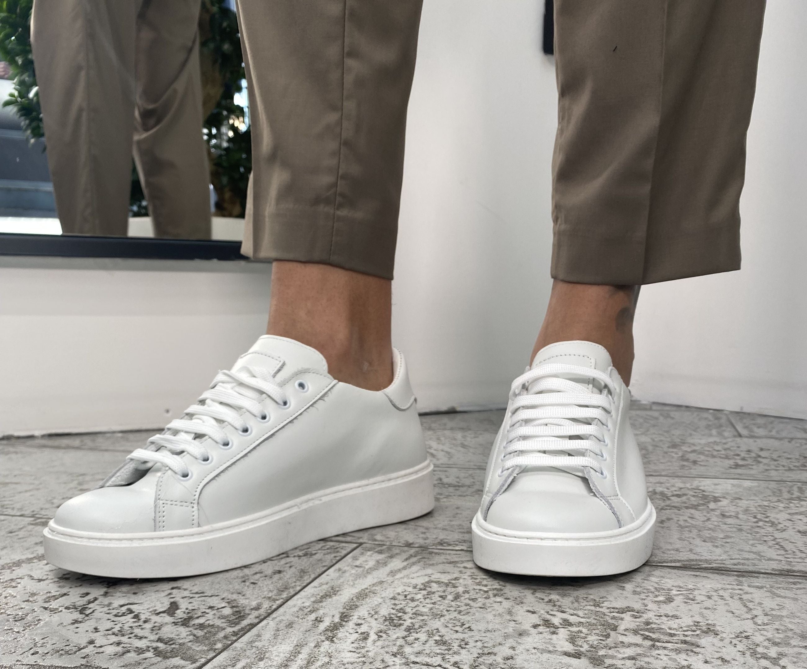 SNEAKERS IN PELLE ART9