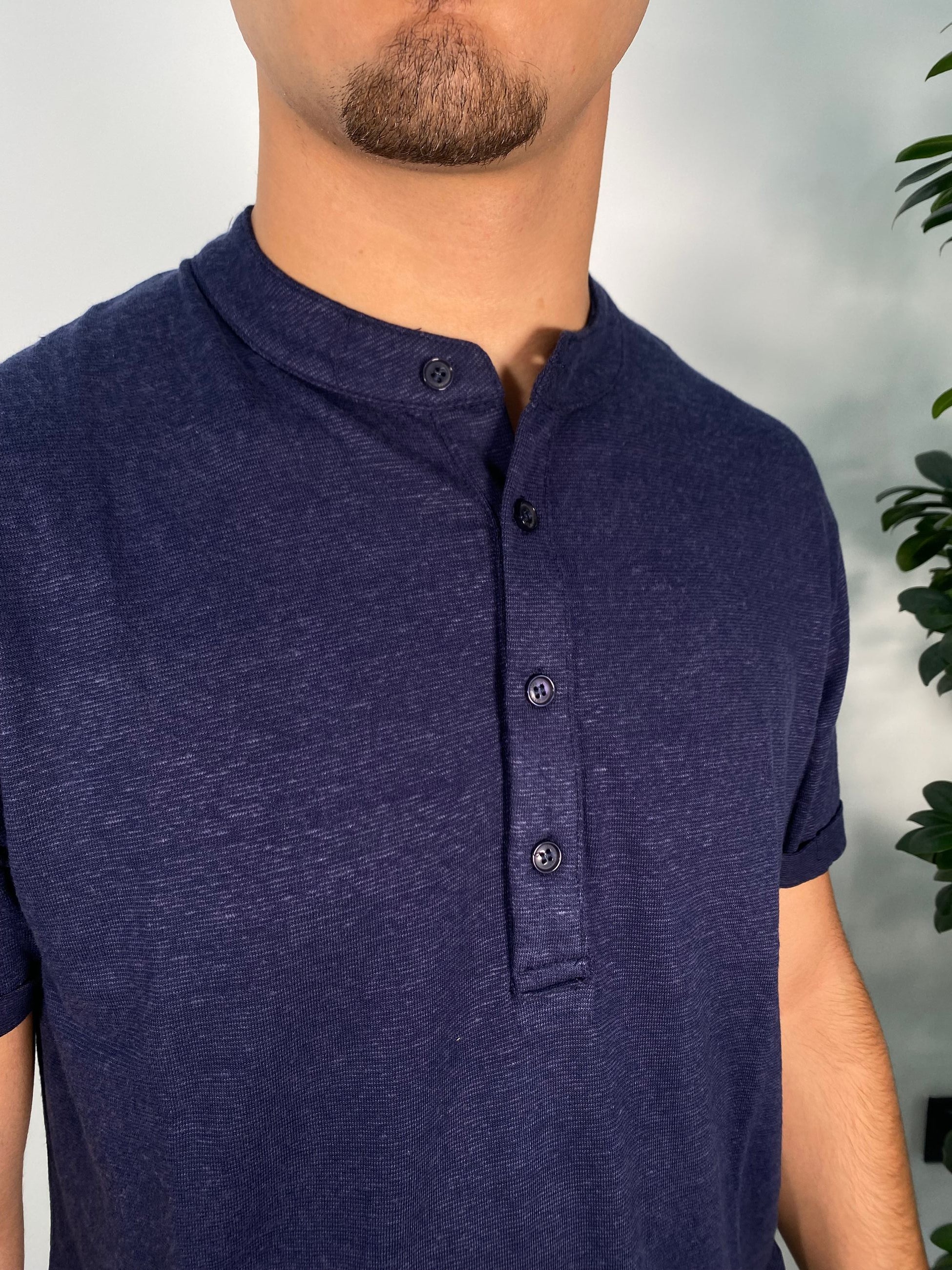 T-SHIRT SERAFINO 4 BOTTONI IN MISTO LINO/VISCOSA - REGULAR FIT GL2277F.BLU