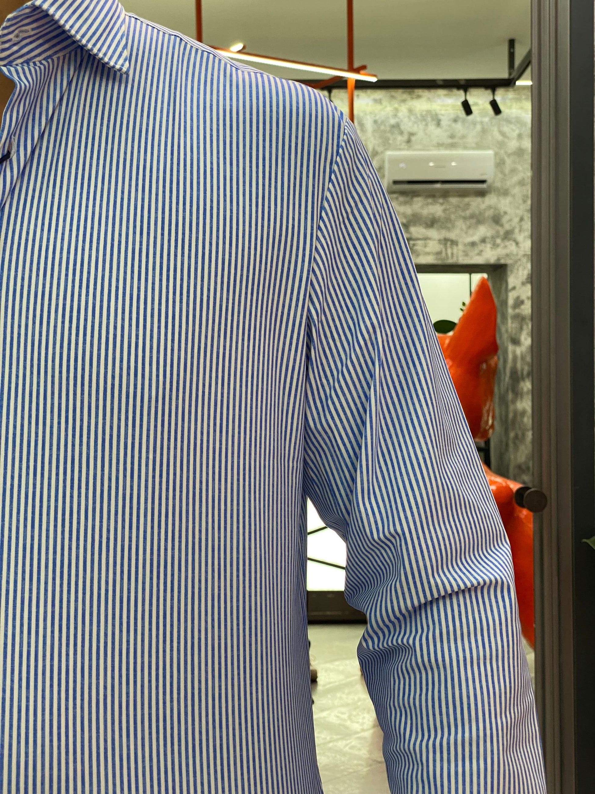 CAMICIA NO STIRO IN TESSUTO PREMIUM FANTASIA RIGHE FIAMMATE - REGULAR FIT FIO3042NY.AZZ