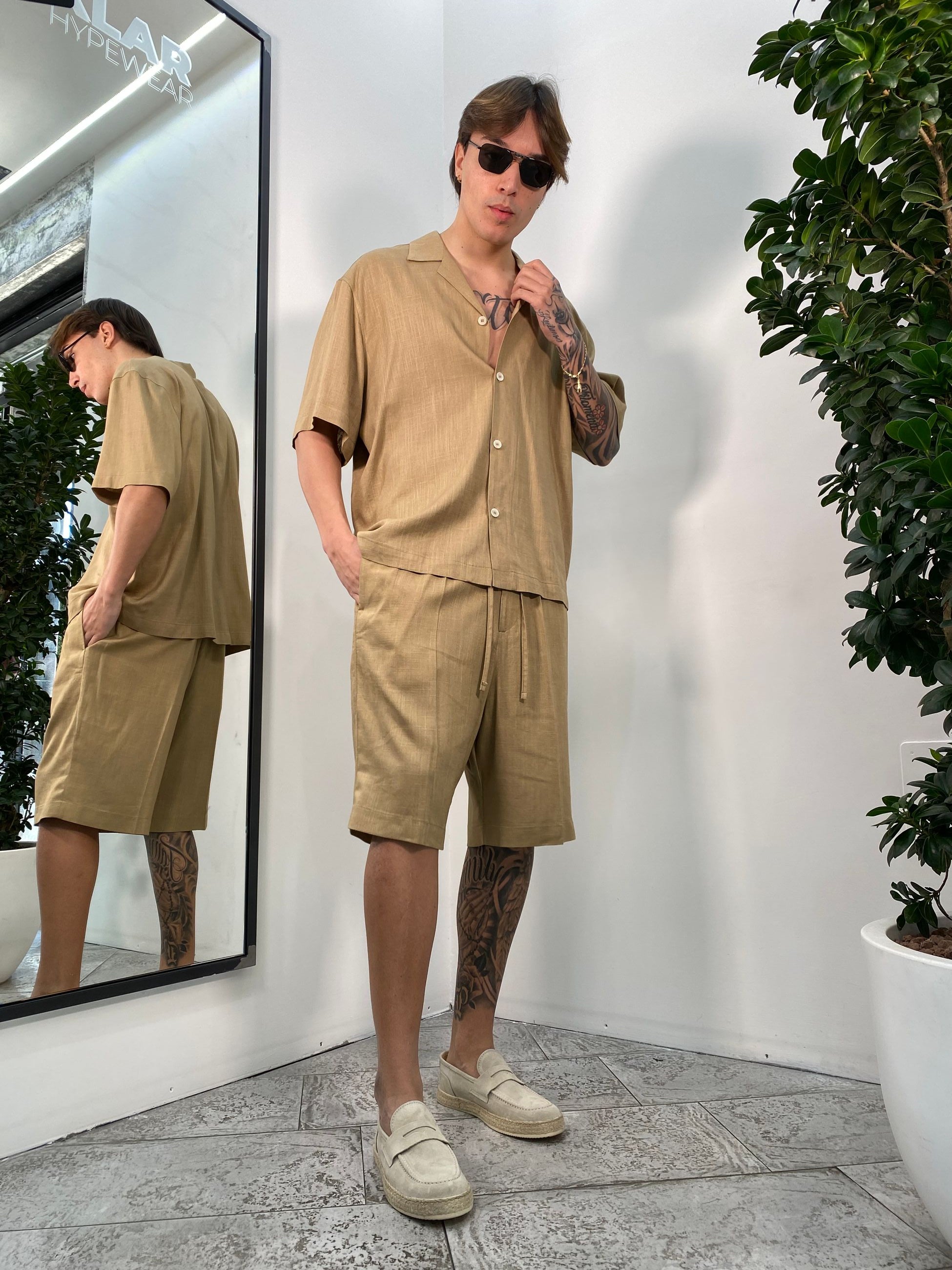 BERMUDA CON ELASTICO IN MISTO LINO EFFETTO FIAMMATO - RELAXED FIT BE3247.BEI