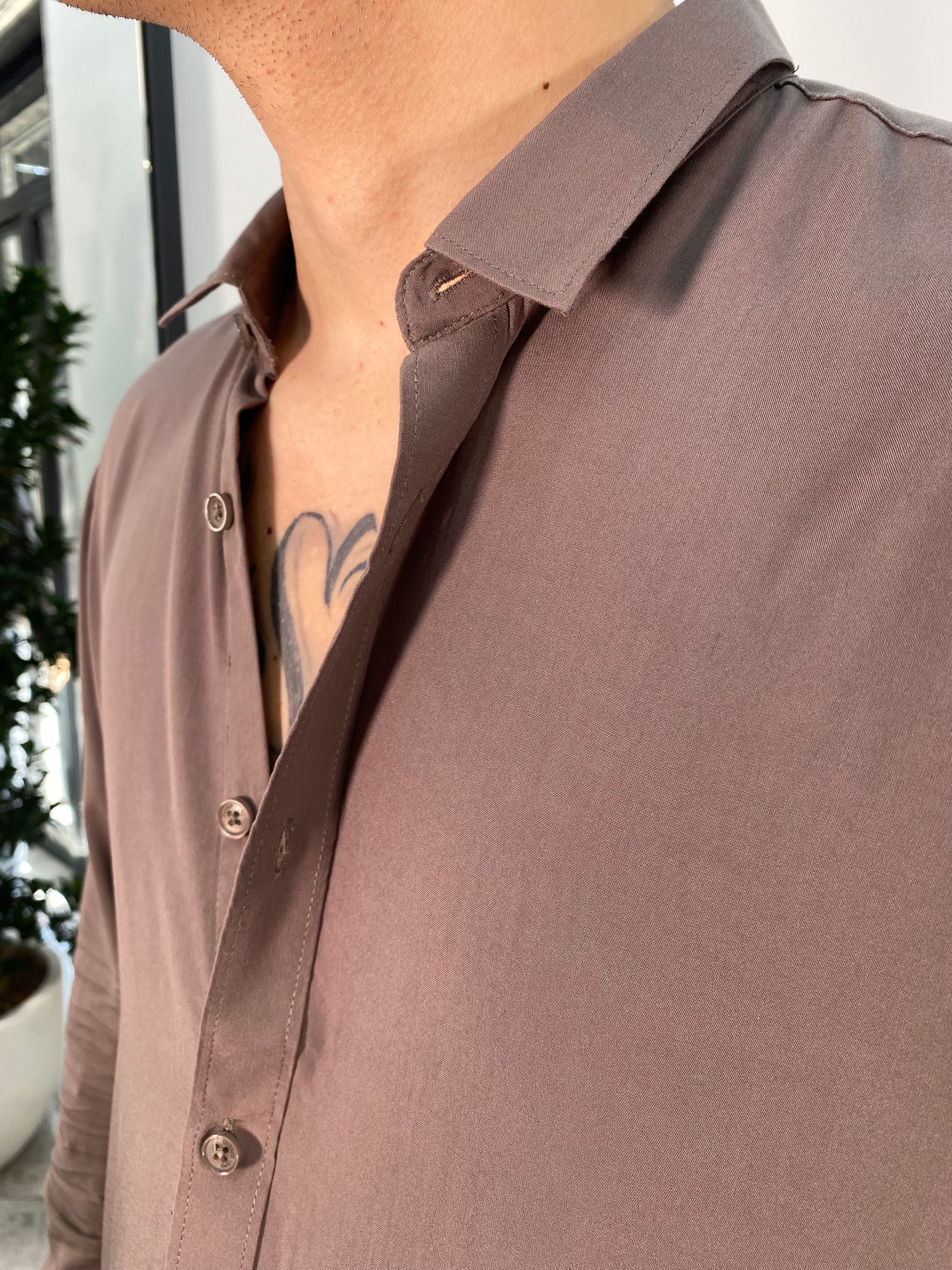 CAMICIA BASIC COLLO PICCOLO IN MORBIDA E LEGGERA VISCOSA - REGULAR FIT GL7677S-S25.MUD