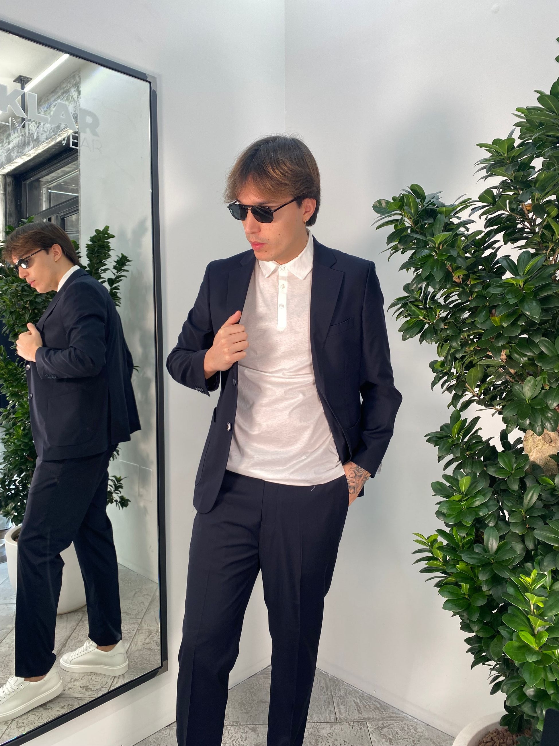 ABITO COMPLETO CON GIACCA MONOPETTO E PANTALONE REGULAR ABE44AA.BLU