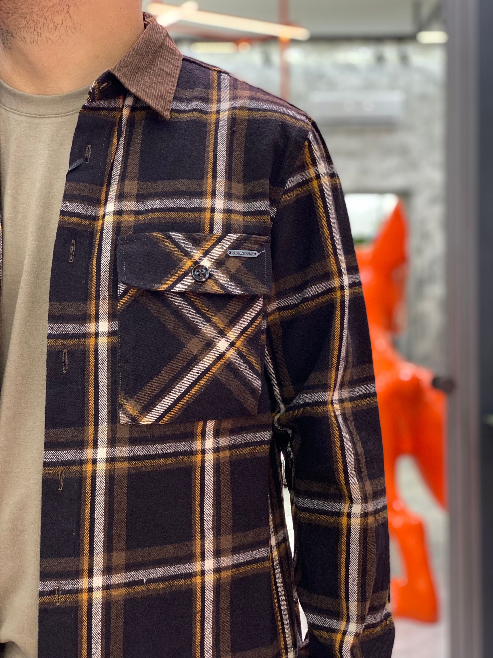 OVERSHIRT A QUADRI IN FLANELLA CON TASCHINI E COLLETTO IN VELLUTO - RELAXED FIT GL7818S
