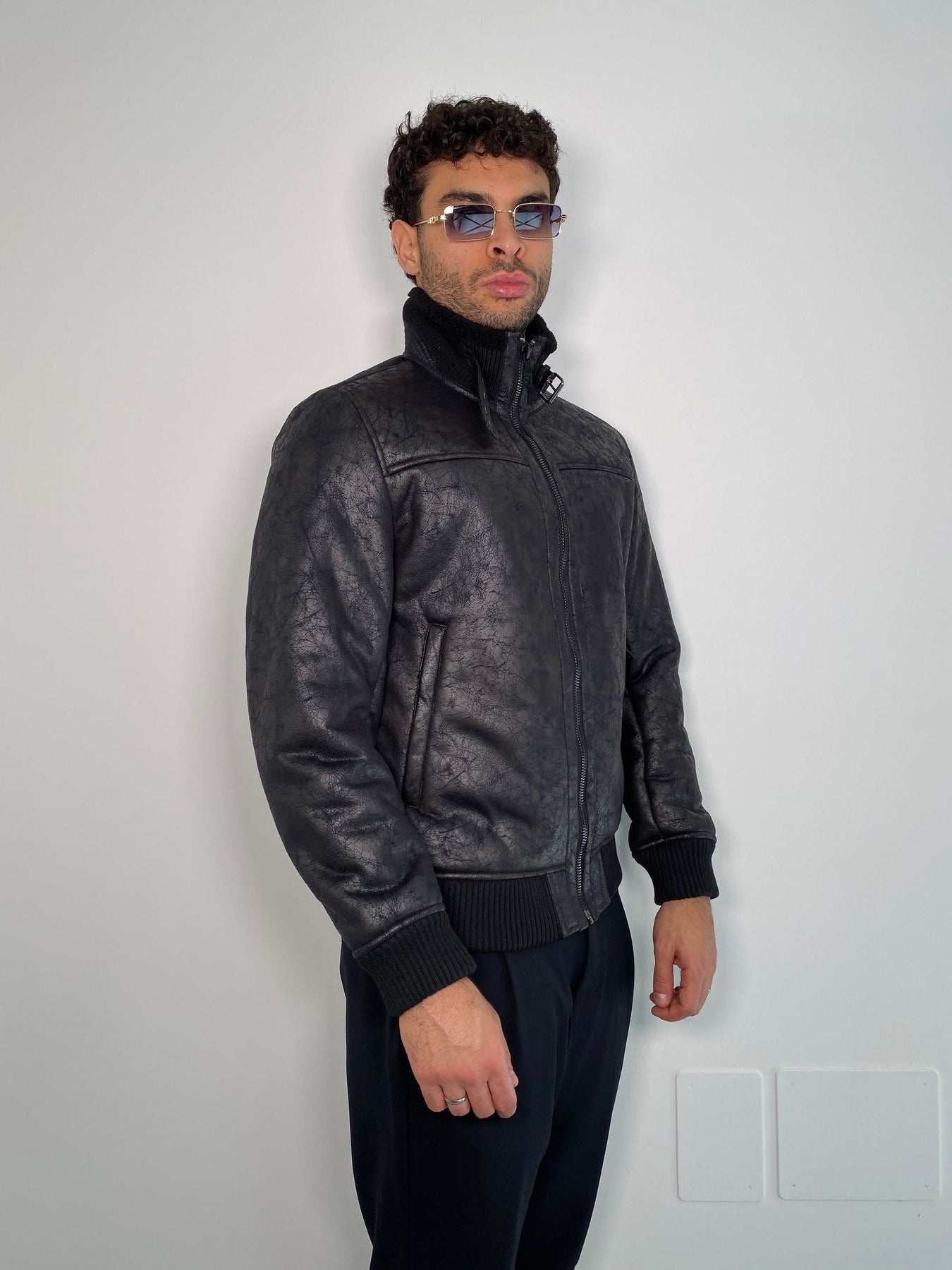 ECOMONTONE EFFETTO VINTAGE CON COLLO ALTO ED ELASTICO AL FONDO - REGULAR FIT