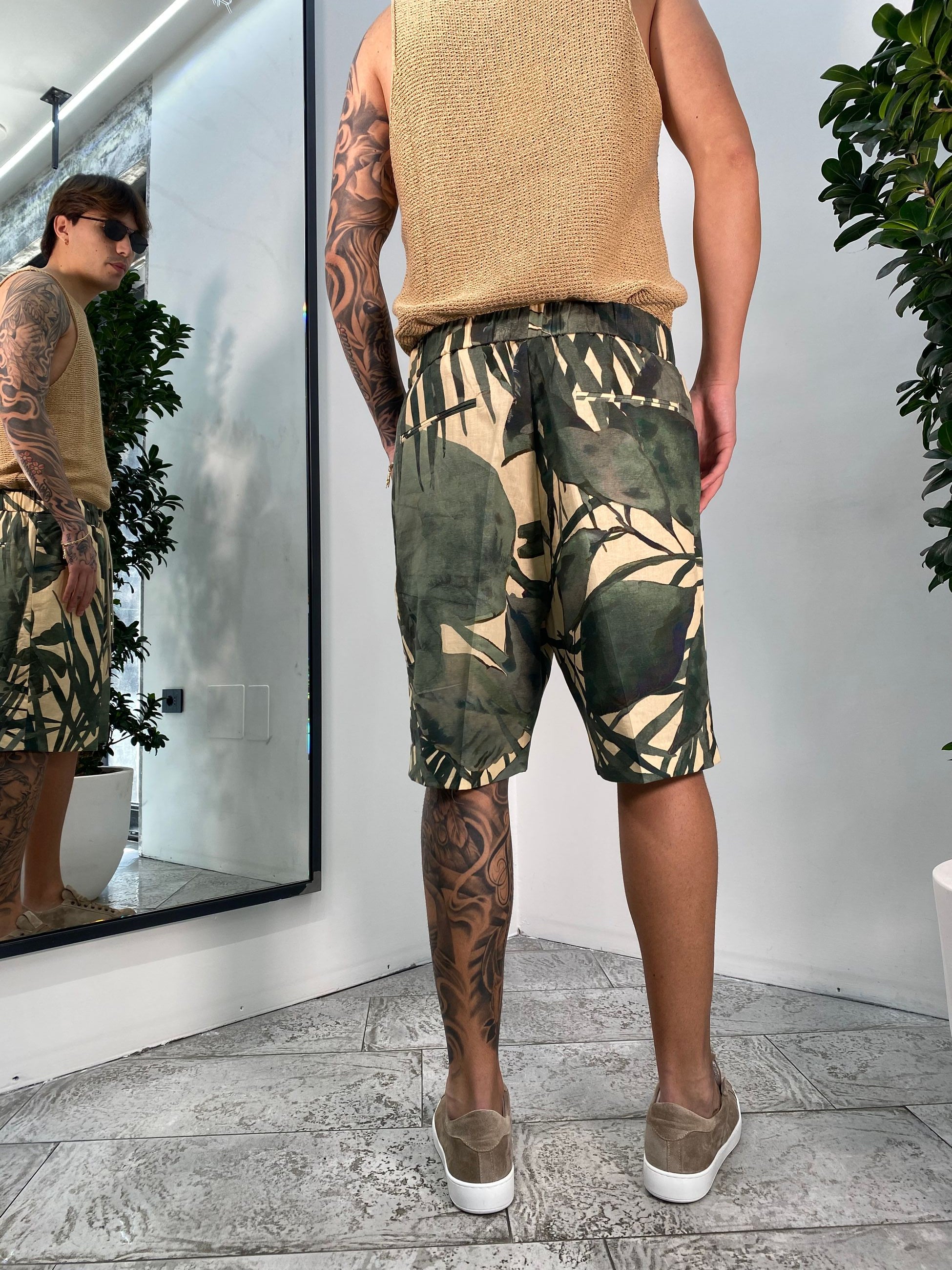 BERMUDA DA COORDINATO CON ELASTICO IN MISTO LINO/COTONE FANTASIA TROPICALE - RELAXED FIT BE3256