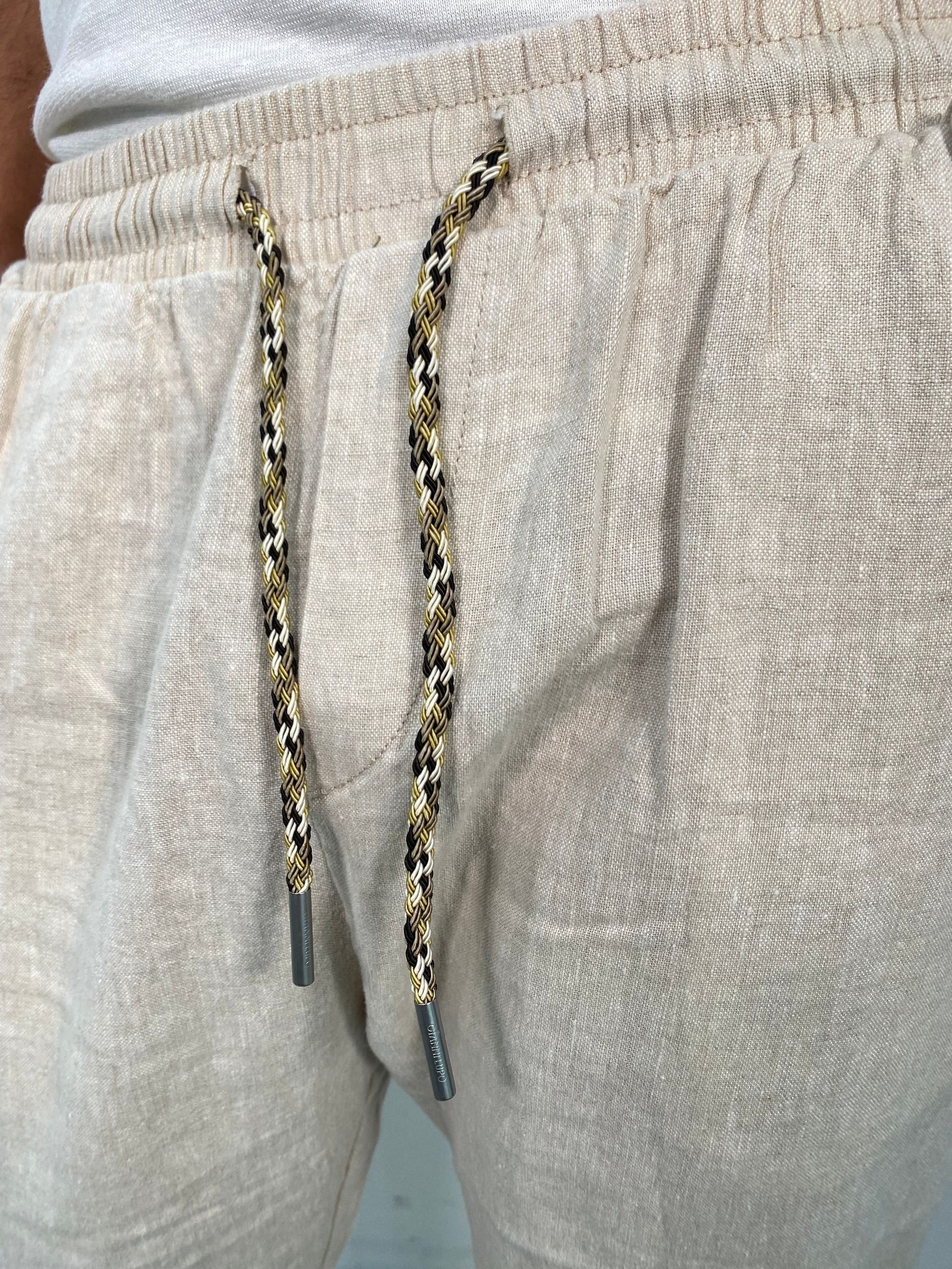 PANTALACCIO IN 100% LINO CON ACCESSORIO CATENA REMOVIBILE - REGULAR FIT FJ3270-S25.SAND