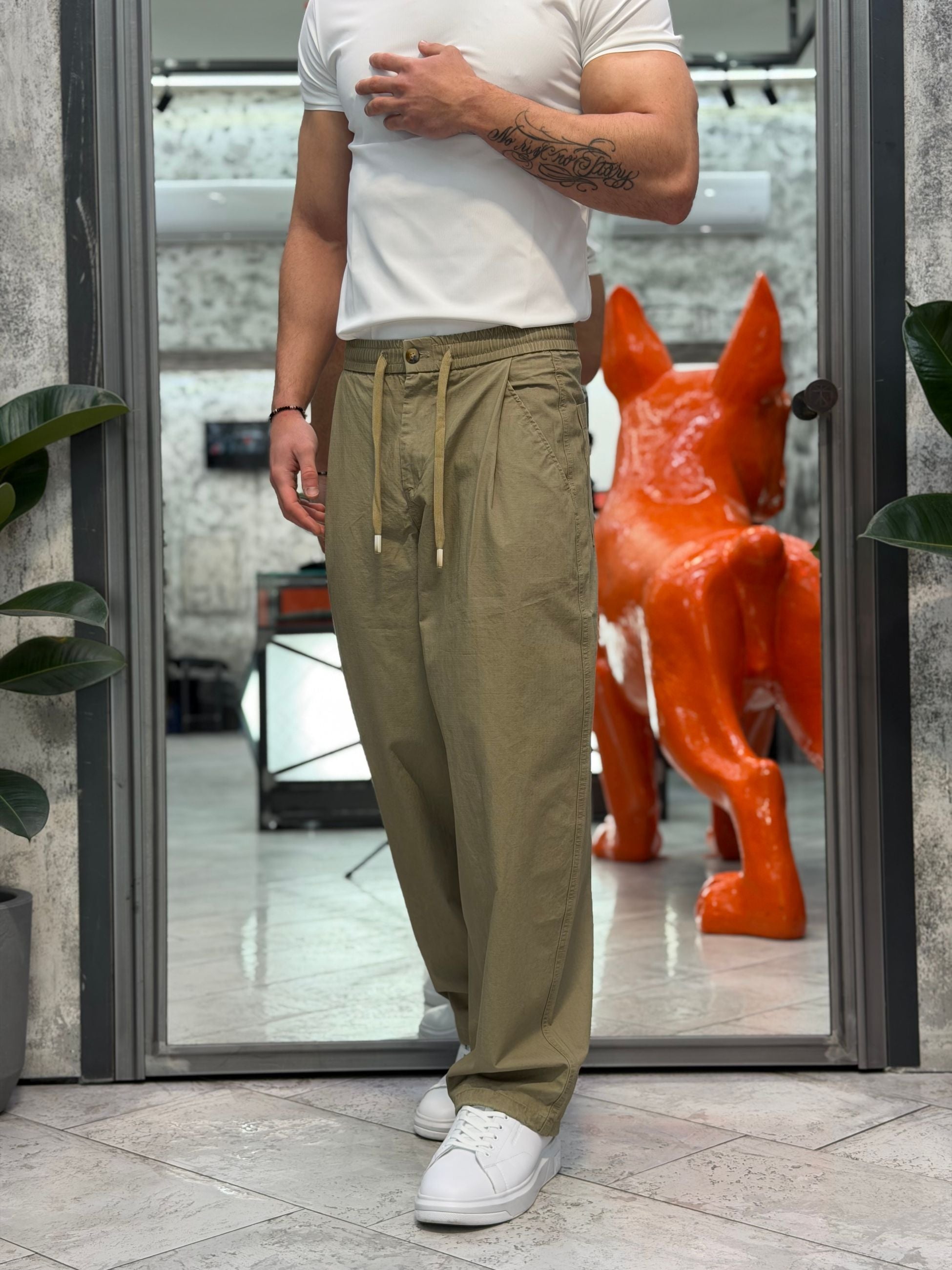 PANTALACCIO IN 100% COTONE MODELLO JAPAN CON PINCE (LACCETTO REGOLABILE AL FONDO) - OVER FIT GLW081G