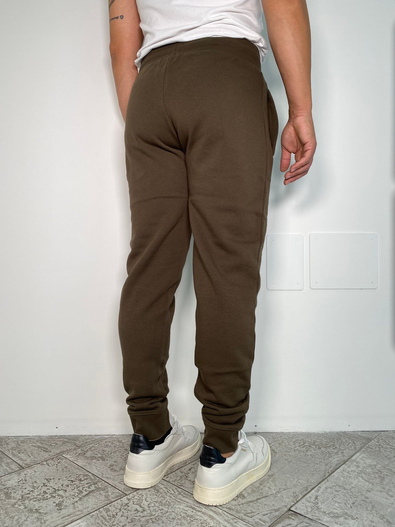 PANTALONE IN FELPA DA COMPLETO CON PATCH GOMMATO - REGULAR FIT