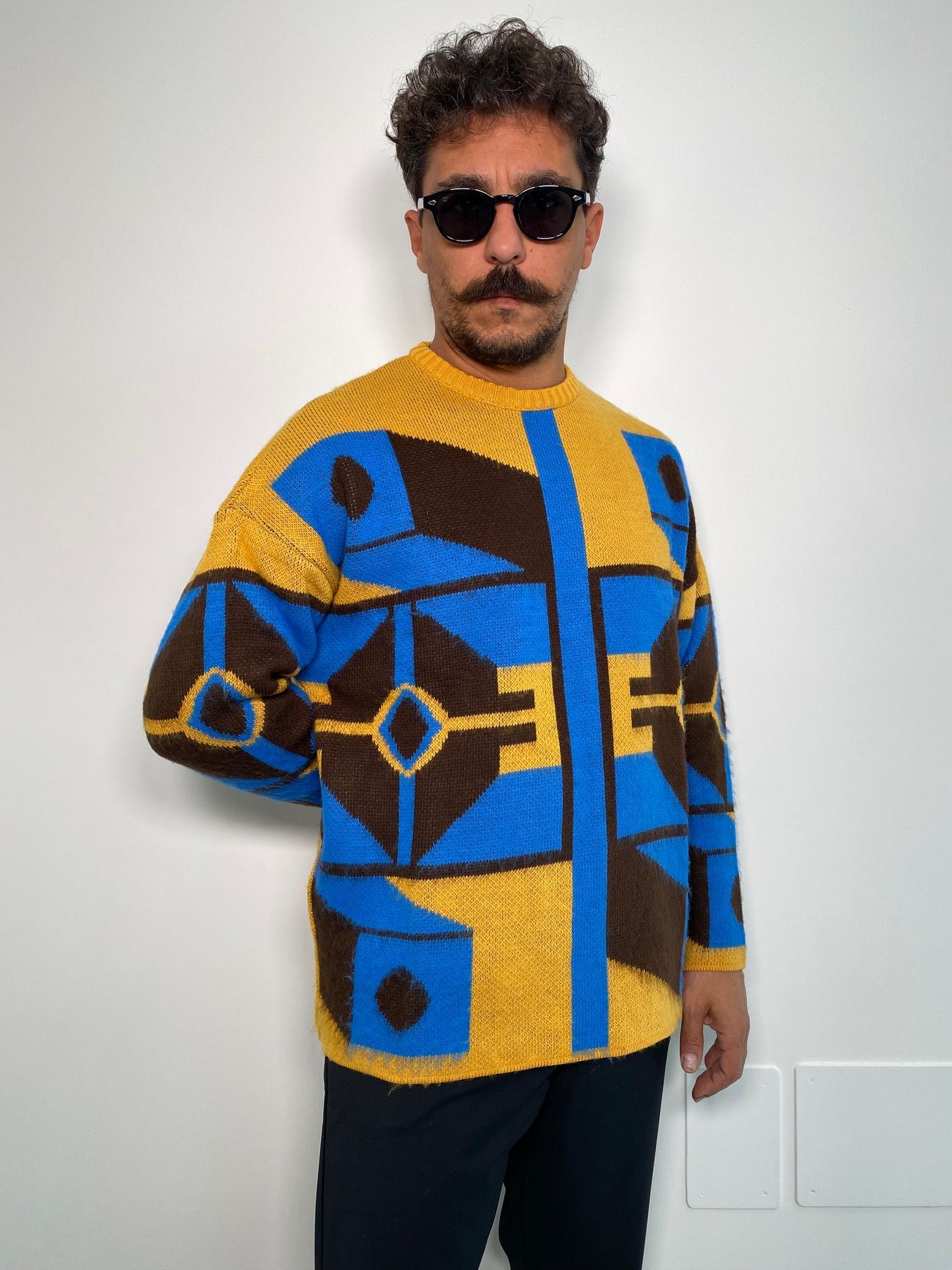MAGLIA GIROCOLLO UNISEX CON TRAMA GEOMETRICA - OVERSIZE FIT