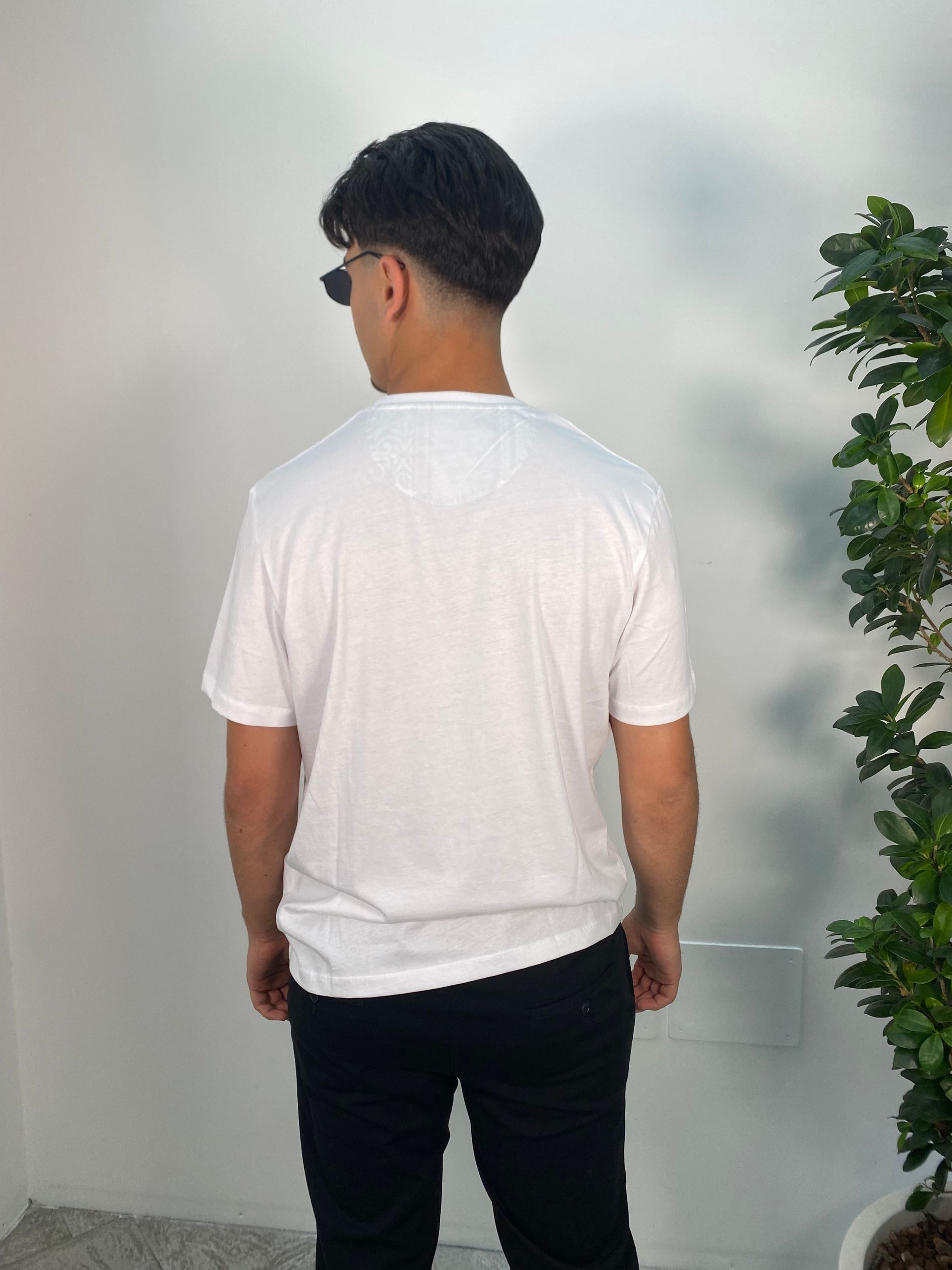 T-SHIRT IN 100% COTONE PREMIUM STAMPA VODKA - REGULAR FIT 25S06TG