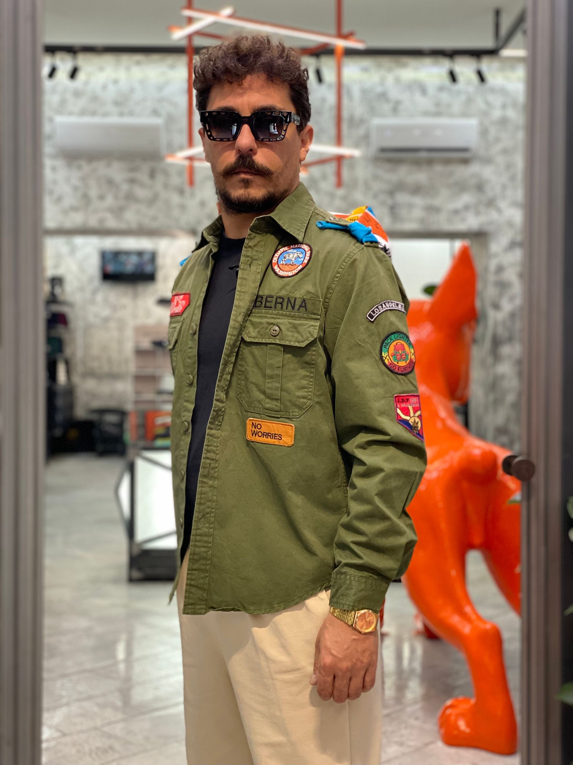 CAMICIA BOY SCOUT IN PURO COTONE CON COLLETTO CLASSICO, PATCH APPLICATE E FOULARD - REGULAR FIT M252258-6