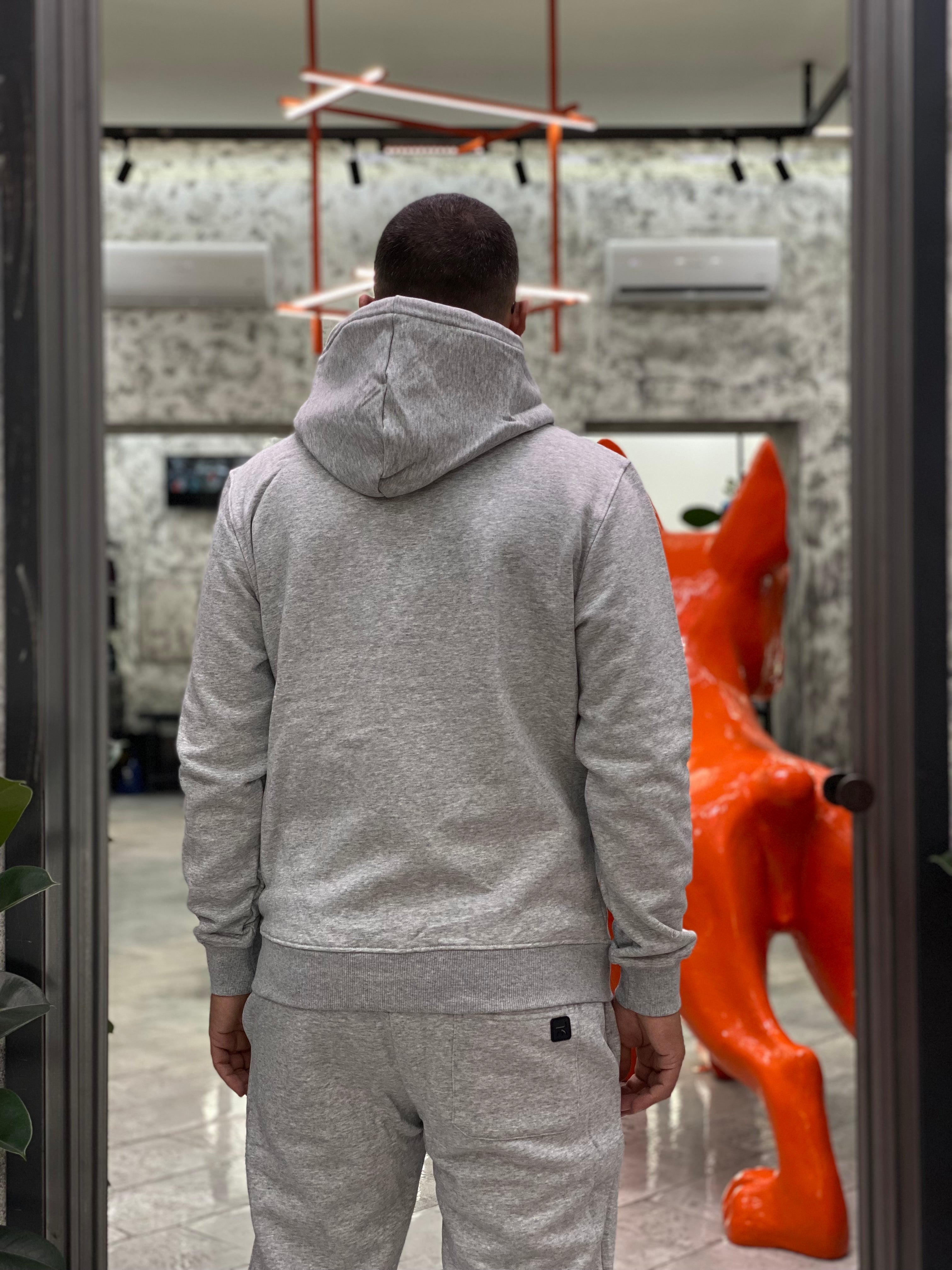 FELPA BASIC CON CAPPUCCIO E TASCONE FRONTALE - REGULAR FIT GL2242F-F25.GRI