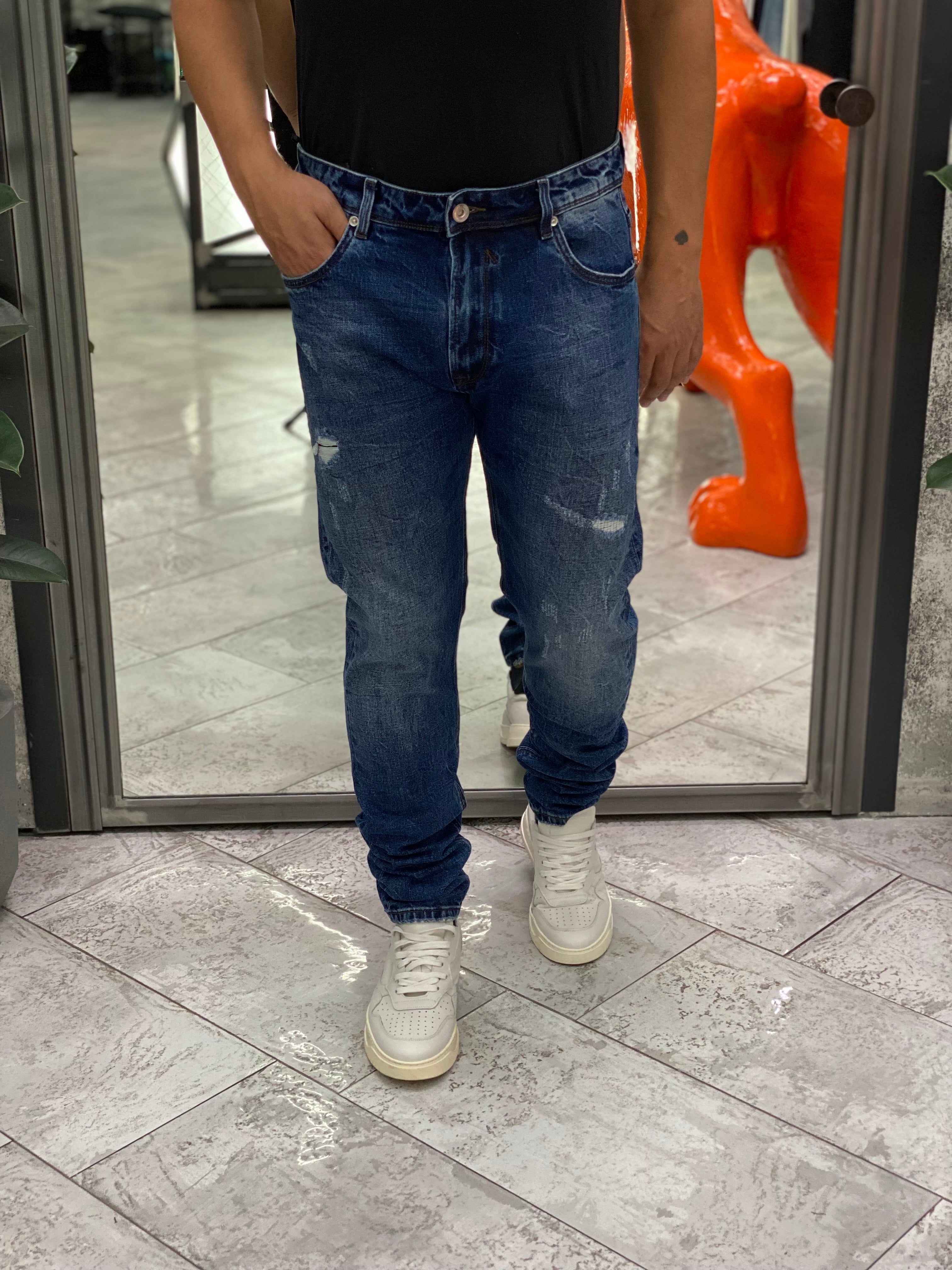 JEANS BRUCE IN TELA ELASTICIZZATA LAVAGGIO MEDIO CON STRAPPI - REGULAR/SLIM FIT GL6385Q