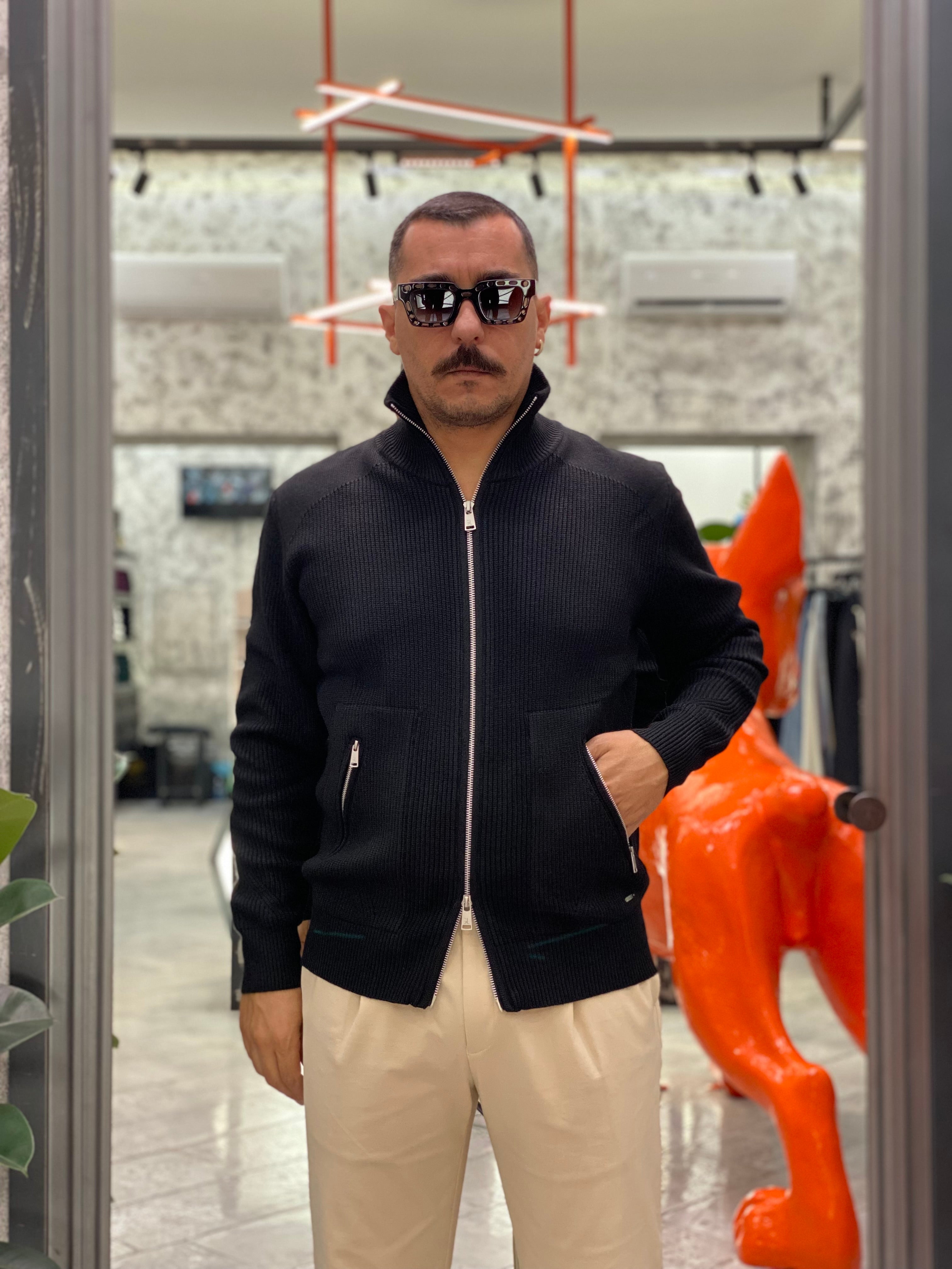 MAGLIA APERTA CON ZIP E TASCHE ZIPPATE - REGULAR FIT GL35051-F25.NER