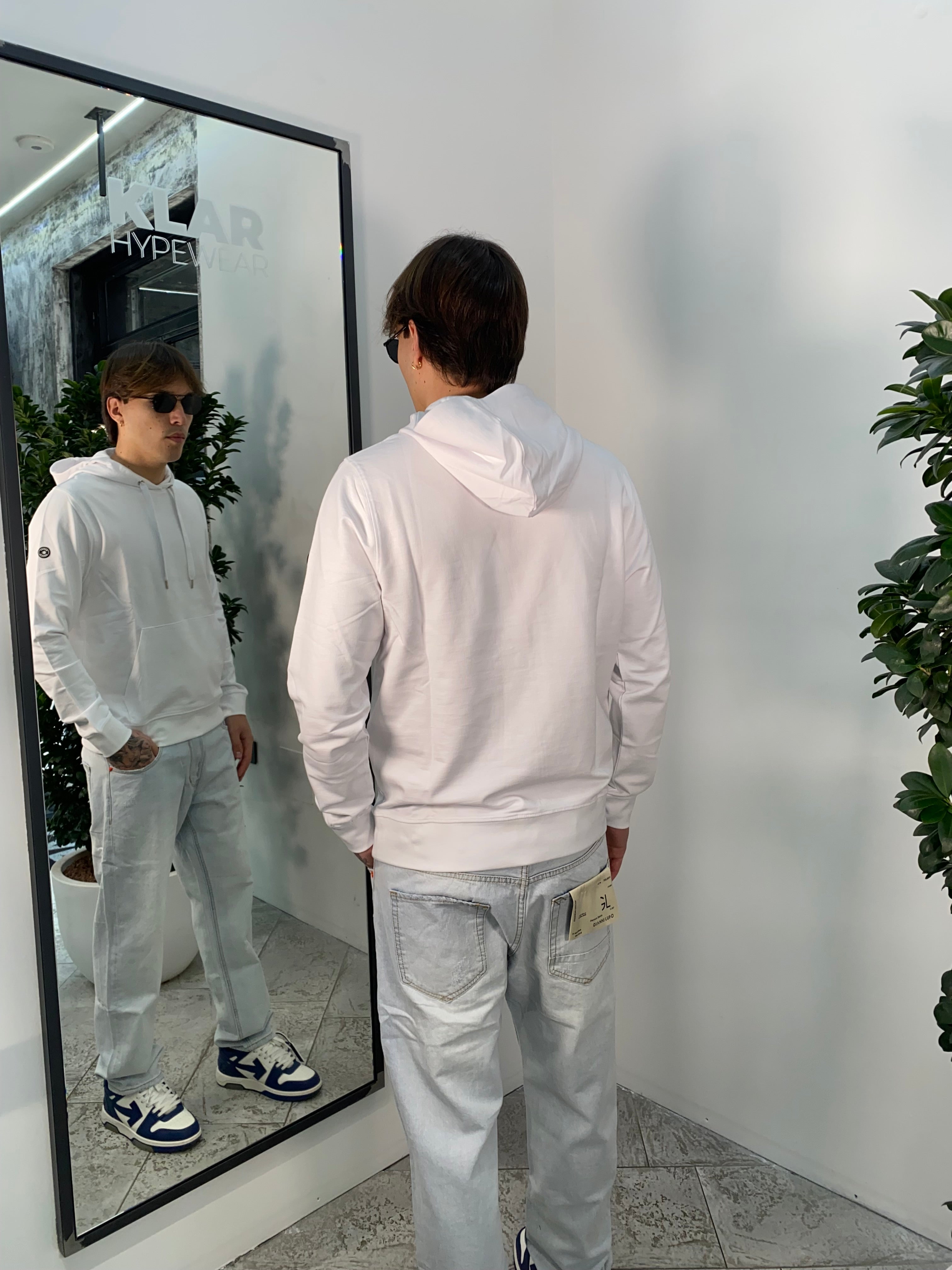 FELPA BASIC CON CAPPUCCIO E LOGO APPLICATO SUL BRACCIO - REGULAR FIT