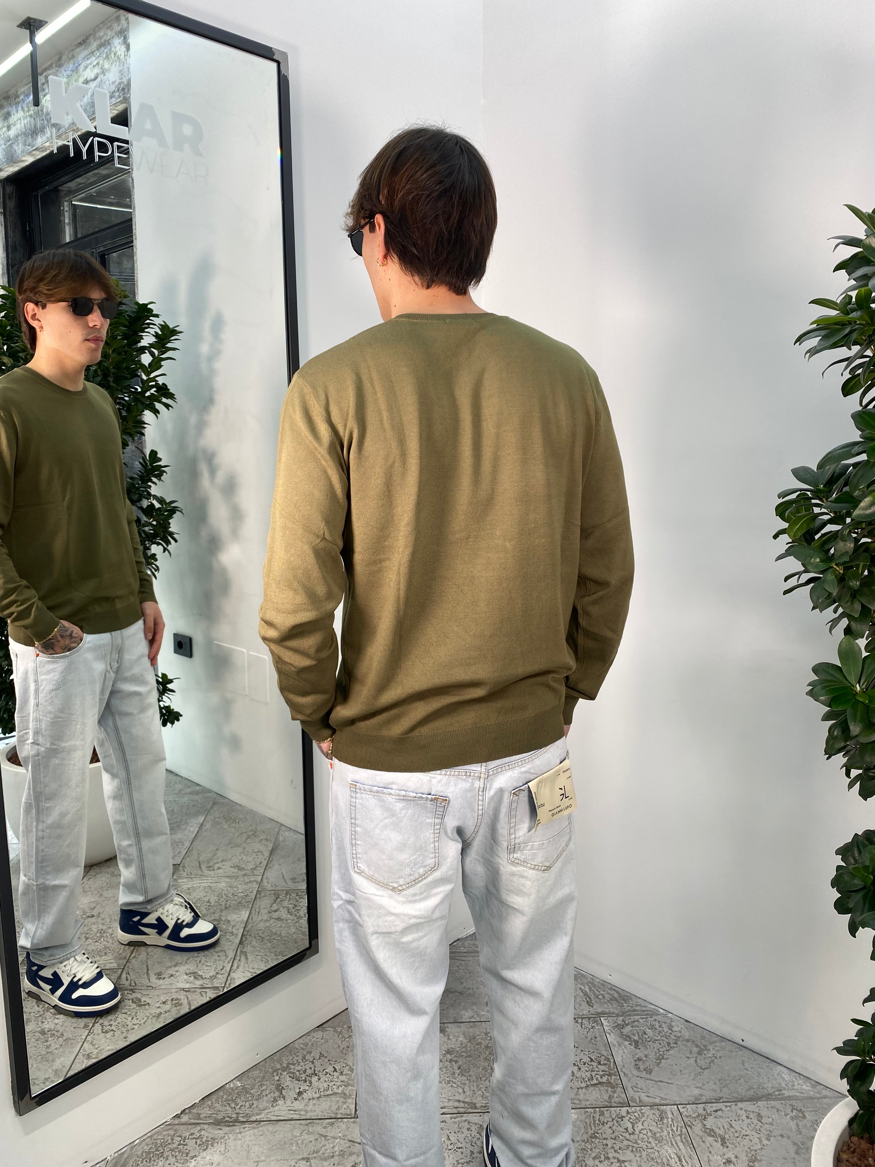 MAGLIA GIROCOLLO IN FILO BASIC CON POLSINI E VITA ELASTICIZZATA - REGULAR FIT