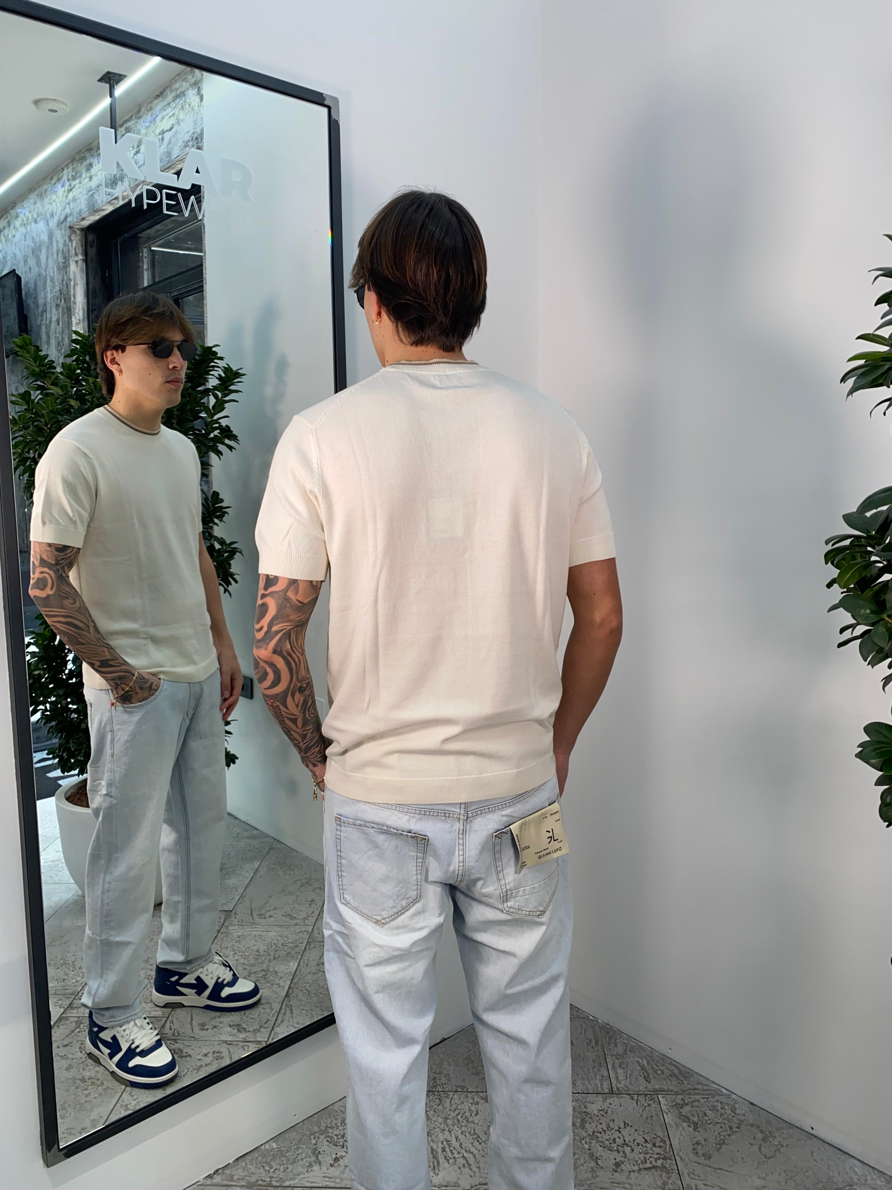 T-SHIRT BASIC IN FILO CON PROFILO AL COLLO IN CONTRASTO - POLSINI E VITA ELASTICIZZATI - SLIM FIT