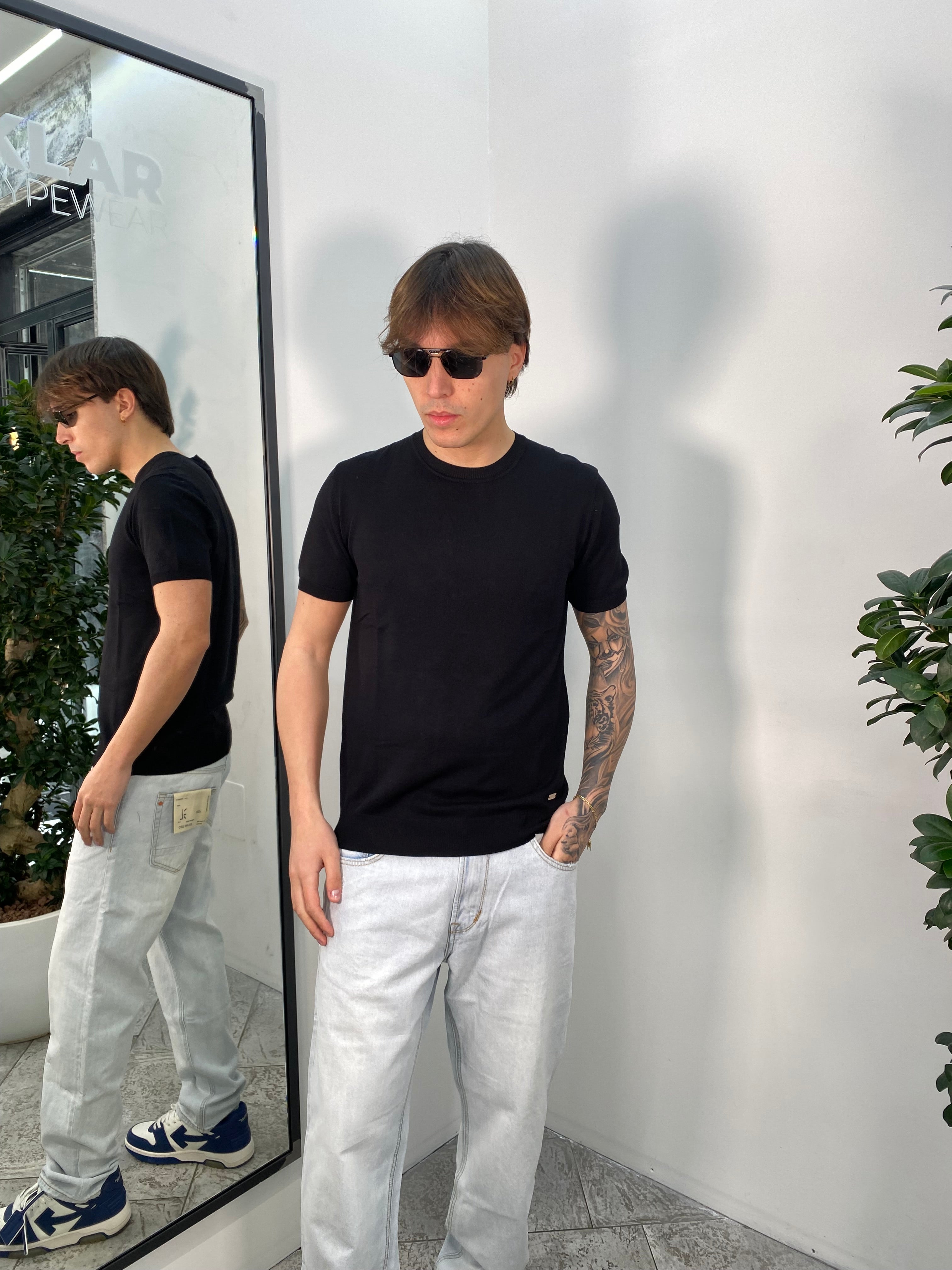 T-SHIRT IN FILO BASIC - MANICHE E VITA ELASTICIZZATE - REGULAR FIT