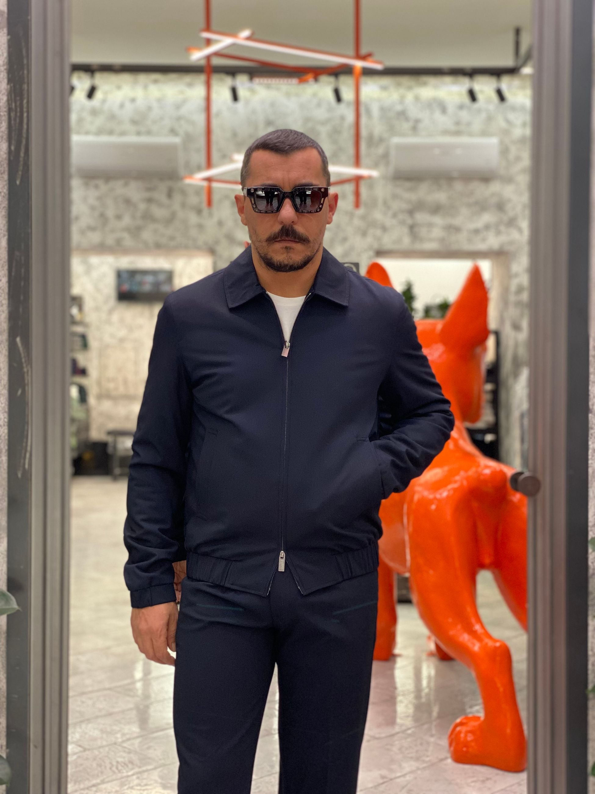GIUBBINO ZIP DA COMPLETO IN FLANELLA PETTINATA CON ELASTICO AL FONDO E AI POLSI. TASCHE A FILO. TRAPUNTA ALL'INTERNO - REGULAR FIT MK9960192.BLU