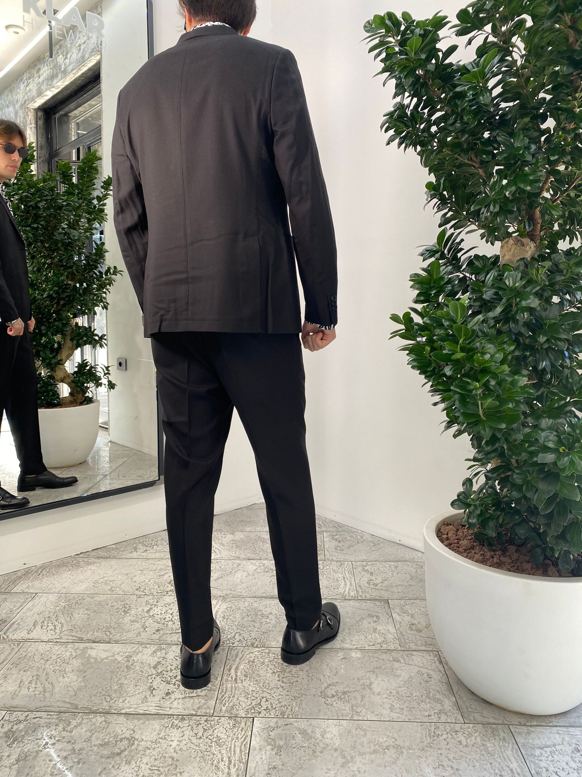 ABITO COMPLETO GIACCA MONOPETTO E PANTALONE IN TESSUTO EFFETTO FIAMMATO - REGULAR FIT ABE43SS.NER