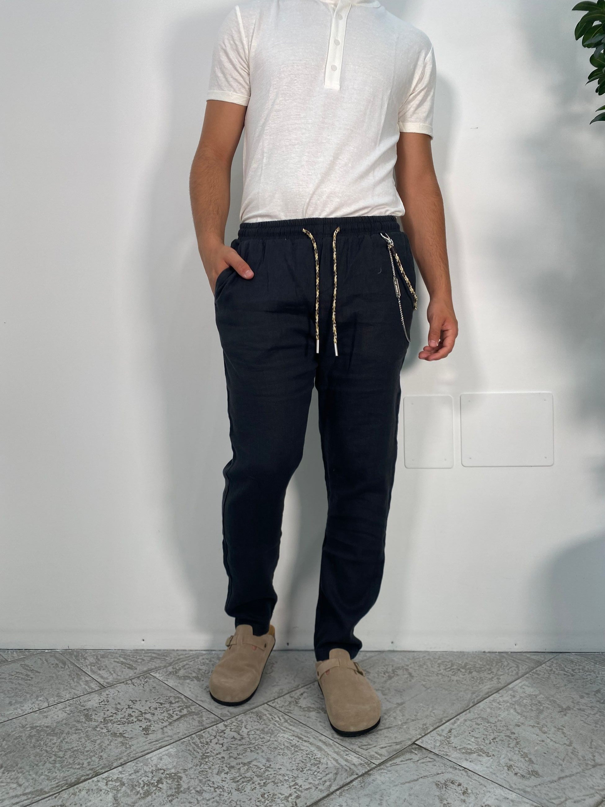 PANTALACCIO IN 100% LINO CON ACCESSORIO CATENA REMOVIBILE - REGULAR FIT FJ3270-S25.NER