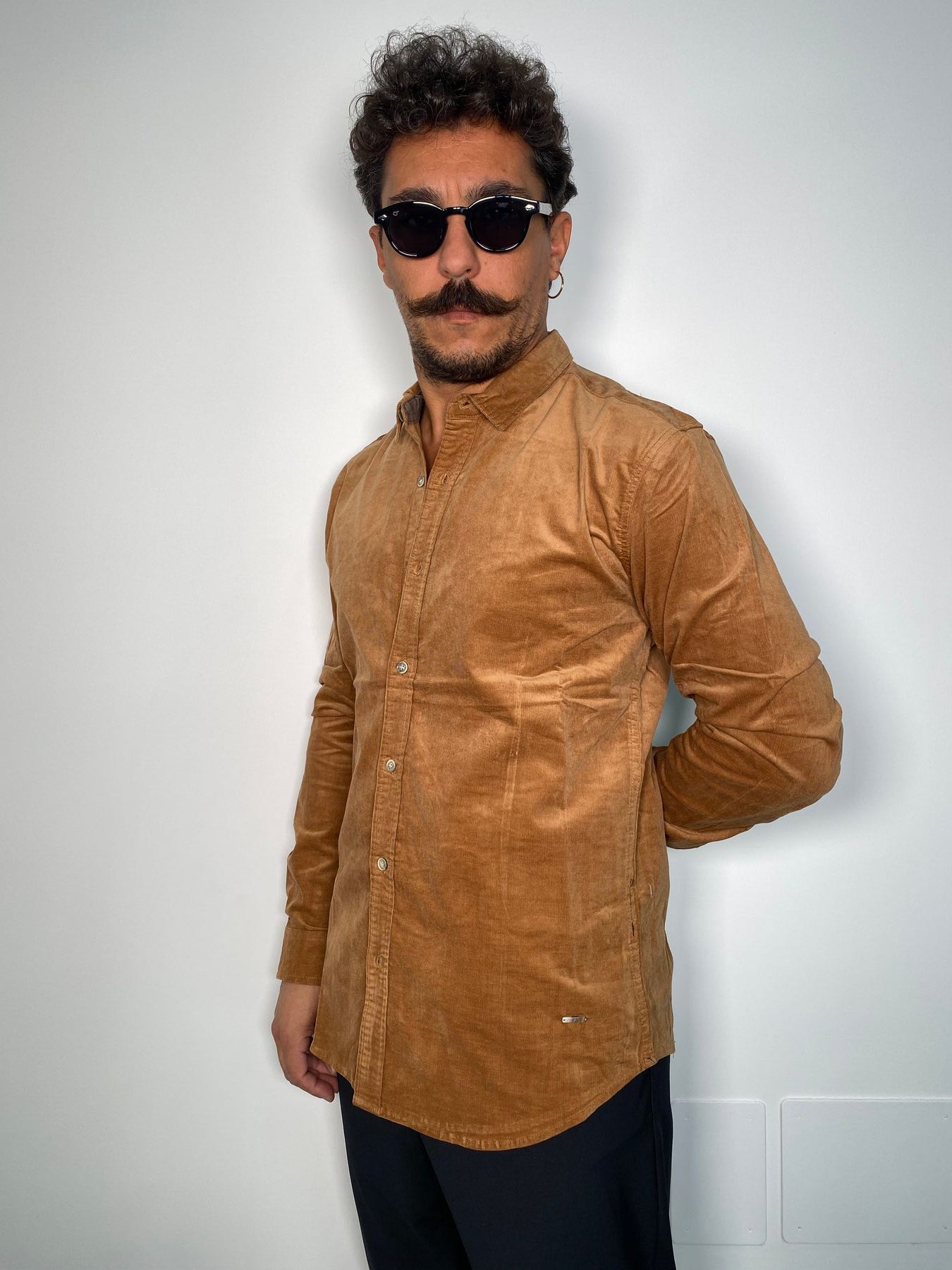 CAMICIA IN VELLUTO A COSTE ELASTICIZZATO - SLIM FIT