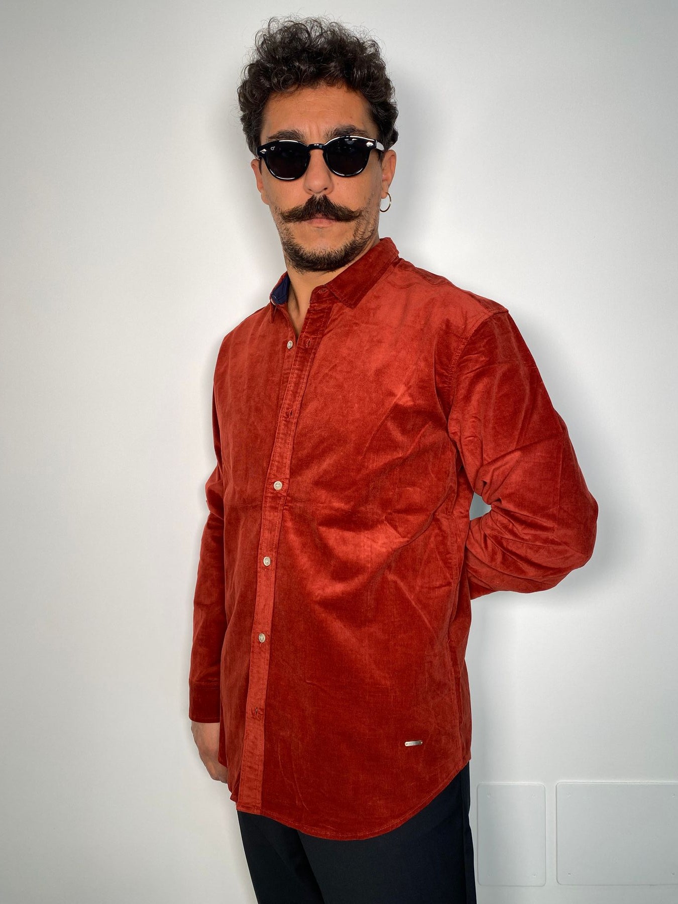 CAMICIA IN VELLUTO A COSTE ELASTICIZZATO - SLIM FIT
