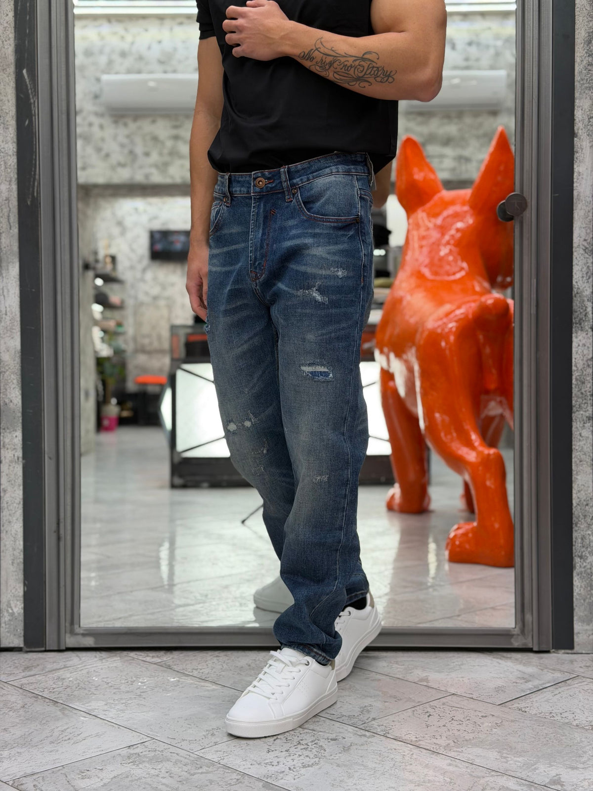 JEANS ALEX DARK WASH CON ABRASIONI E CUCITURE ROSSE - STRAIGHT FIT GL2562YH