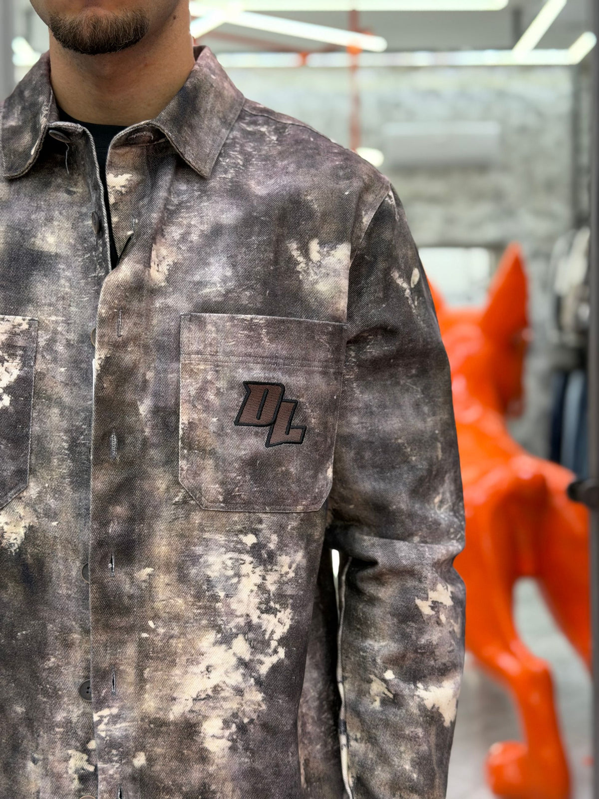 OVERSHIRT IN DENIM EFFETTO CANDEGGIATO CON TASCHE A TOPPA - RELAXED FIT GLW7847S