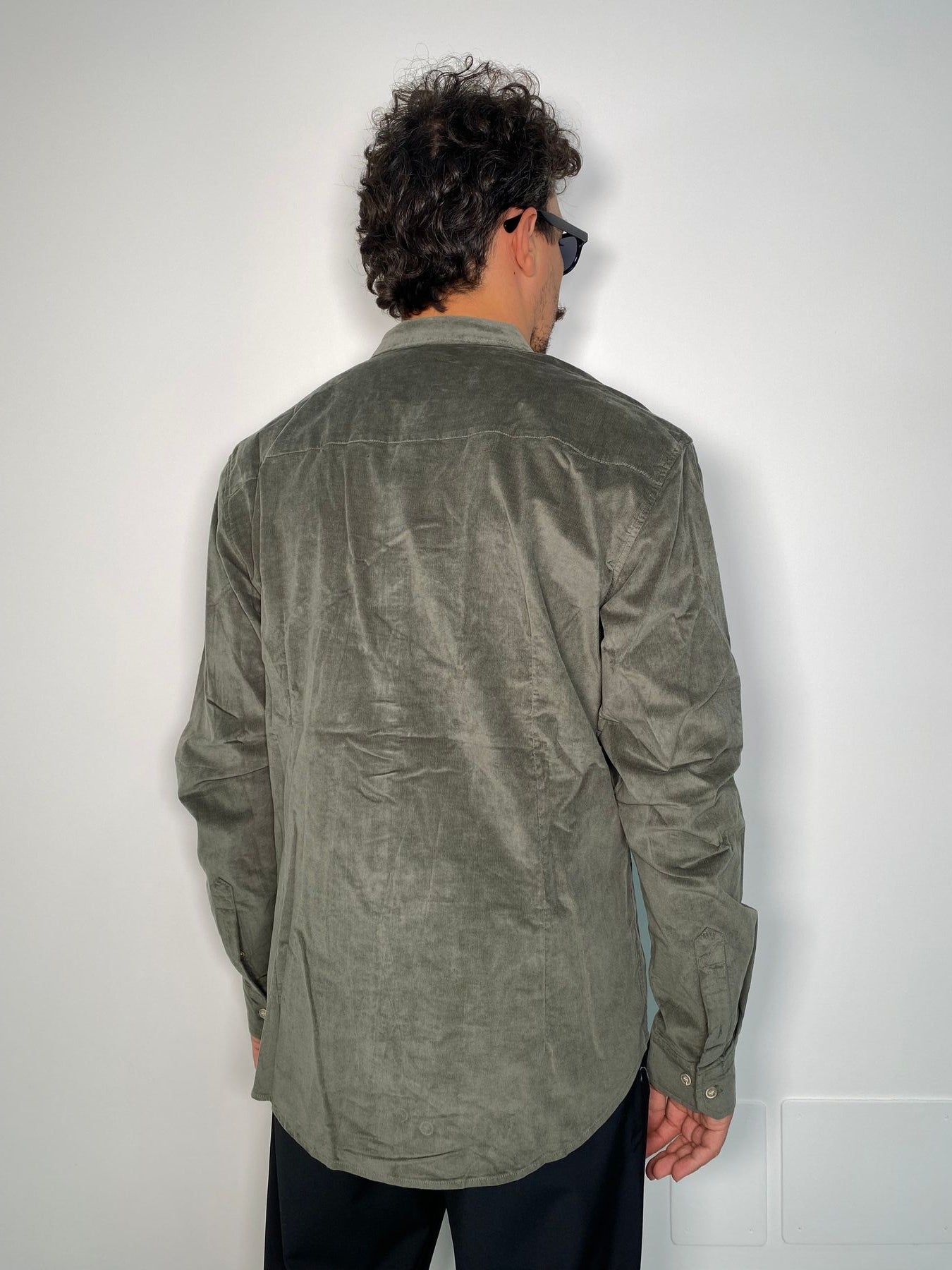 CAMICIA IN VELLUTO A COSTE ELASTICIZZATO - SLIM FIT