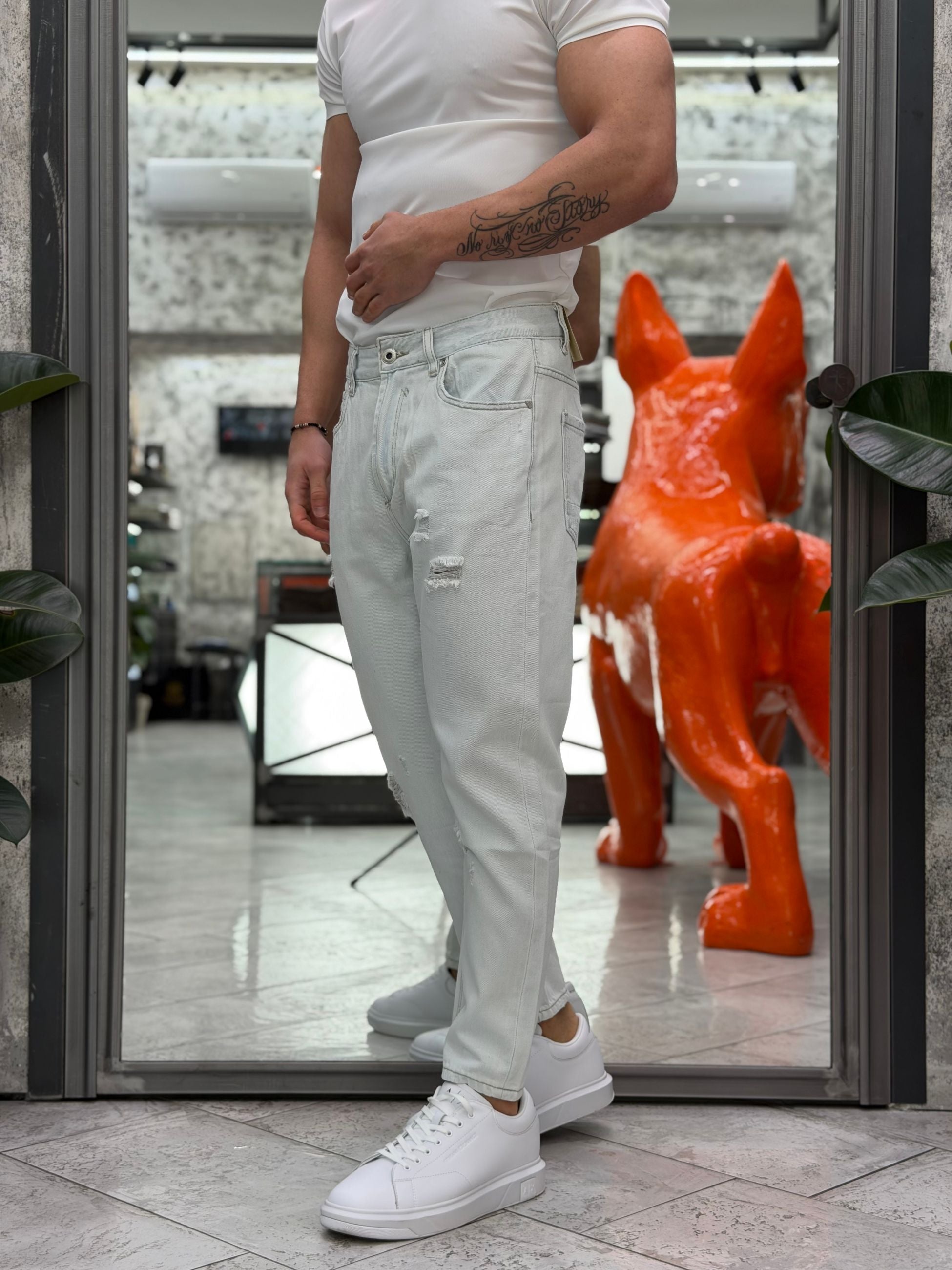 JEANS COOPER 5 TASCHE IN TELA ELASTICIZZATA LIGHT WASH CON MICRO ABRASIONI - REGULAR CARROT FIT GL6276Q-S26