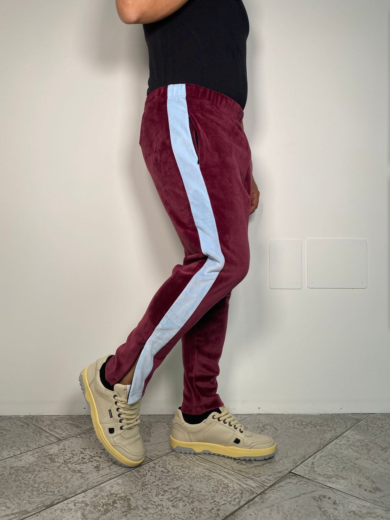 PANTALONE IN VELLUTO CON BANDA LATERALE IN CONTRASTO E ZIP ALLA CAVIGLIA - REGULAR FIT