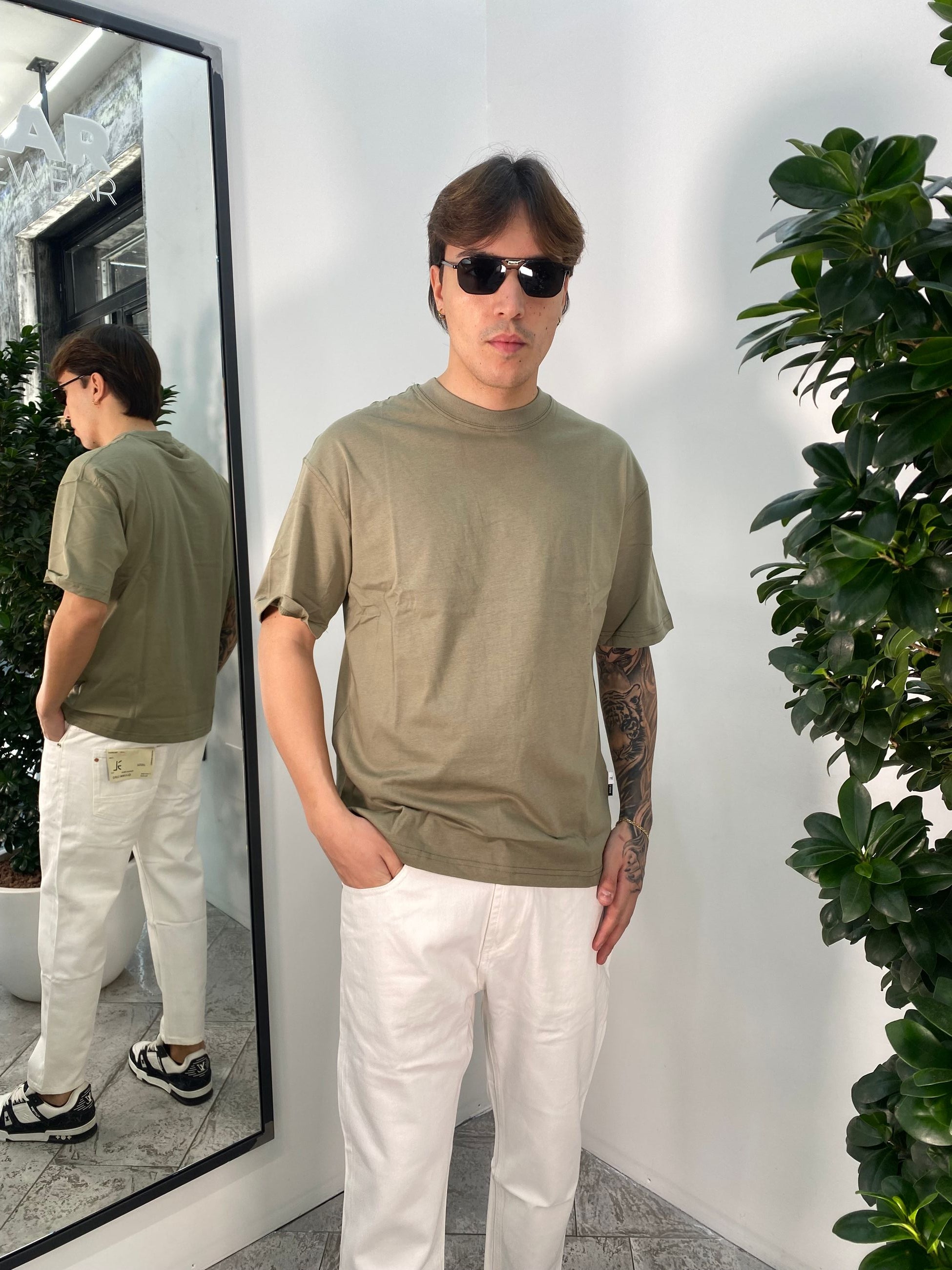 T-SHIRT BASIC IN 100% JERSEY DI COTONE - SEMI OVER FIT GLW2256F-S25.VMIL