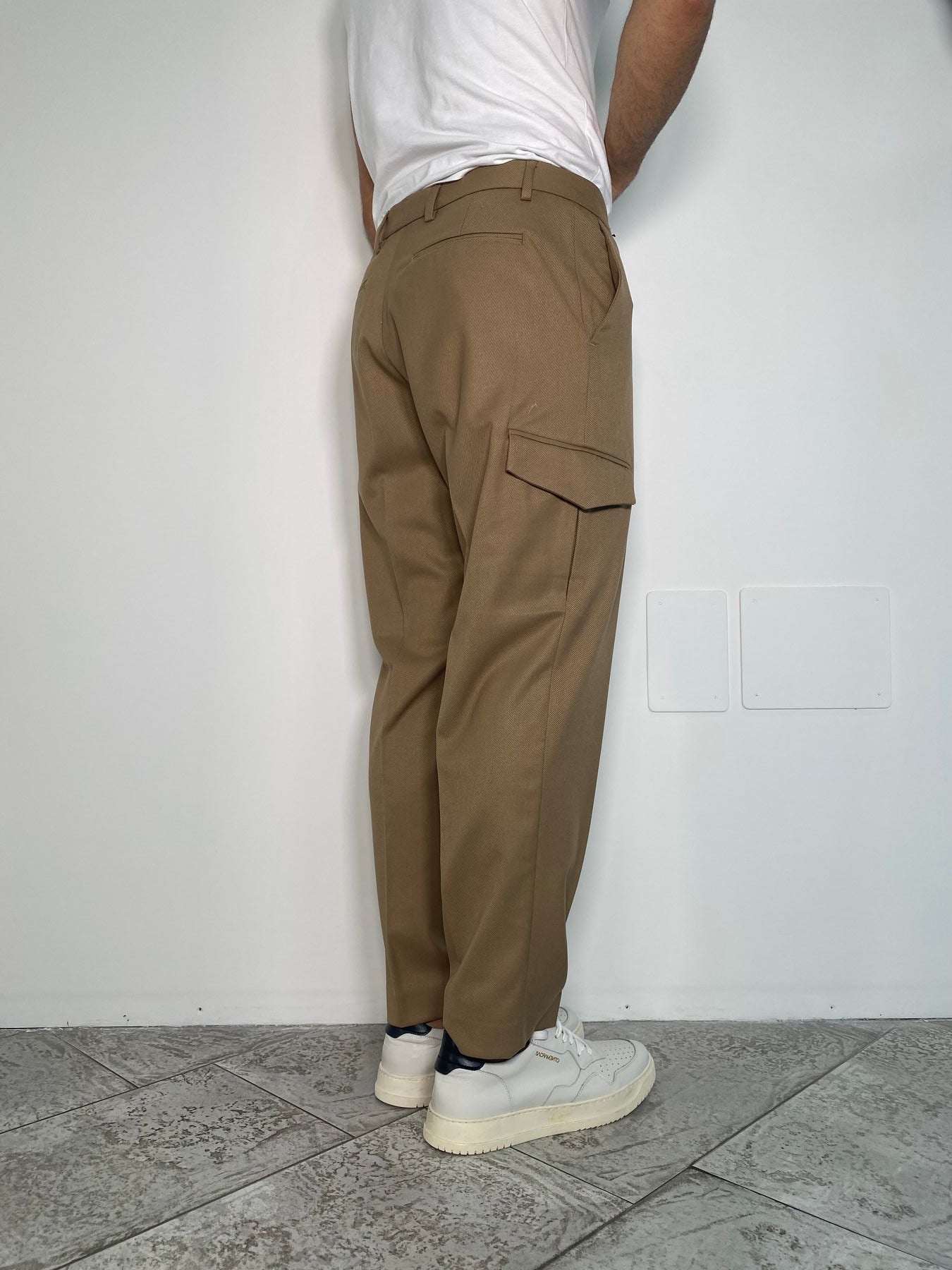 PANTALONE FONDO REGOLARE CON TASCONI A SCOMPARSA - REGULAR FIT