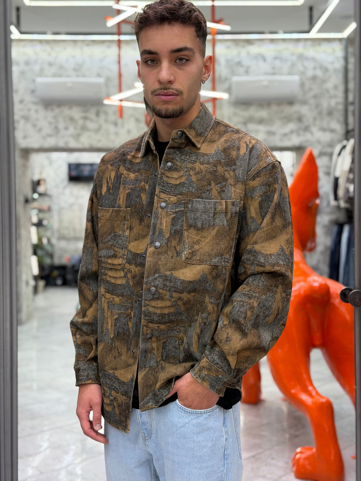OVERSHIRT IN DENIM FANTASIA CON BOTTONI IN METALLO AUTOMATICI E TASCHE AL PETTO - RELAXED FIT GLW118G