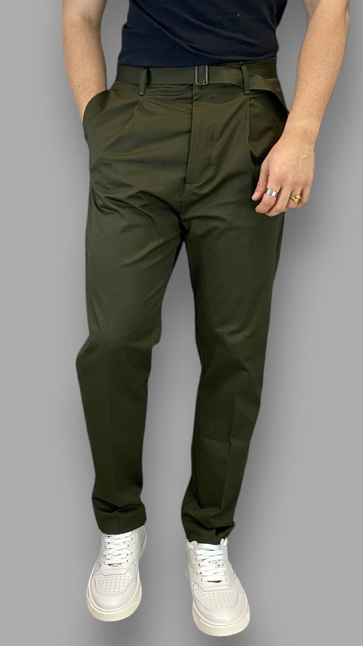 PANTALONE IN COTONE ELASTICIZZATO CON CINTURINO IN VITA - REGULAR FIT