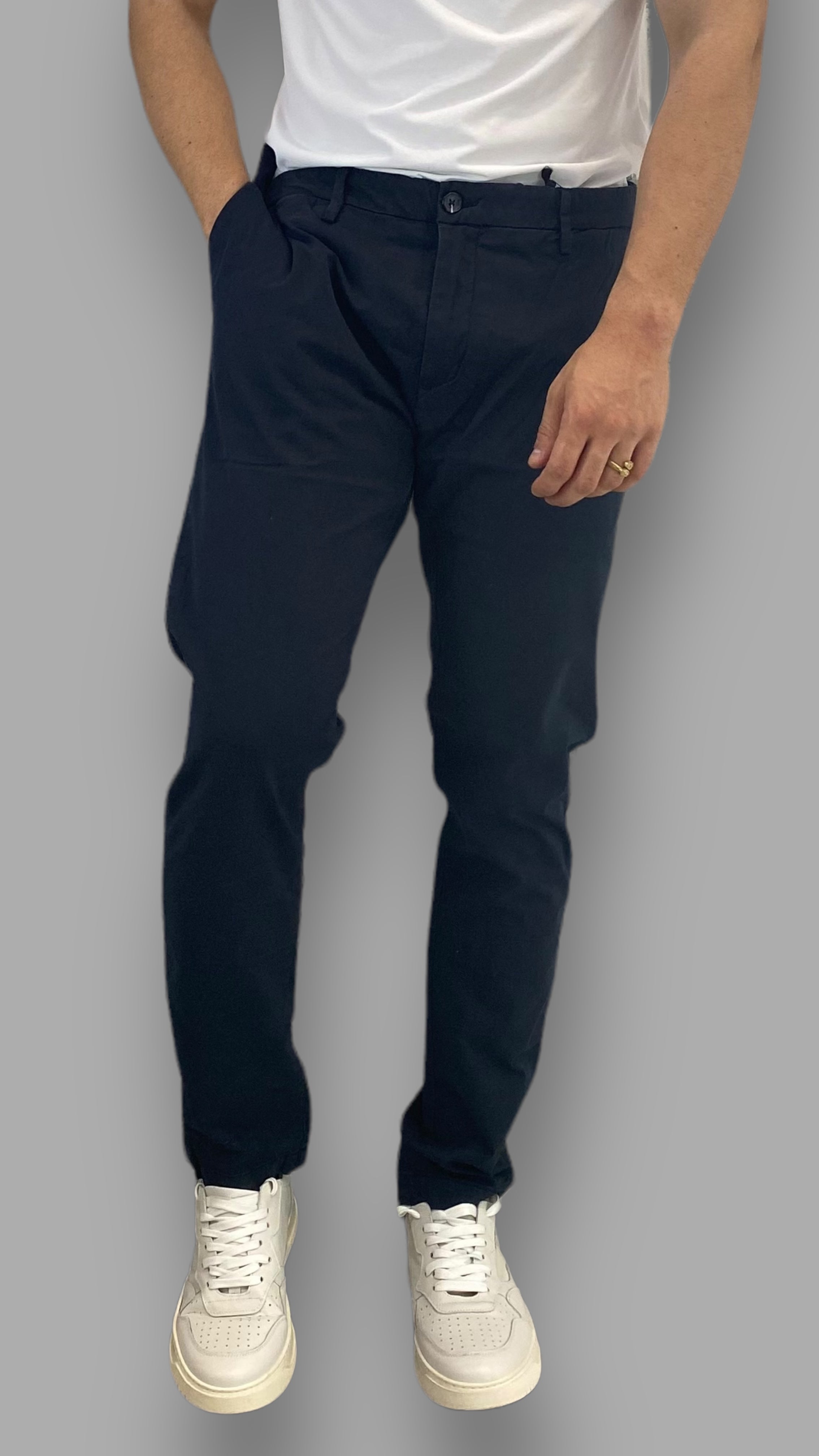 PANTALONE TASCA AMERICA IN COTONE ELASTICIZZATO BASIC - SLIM FIT