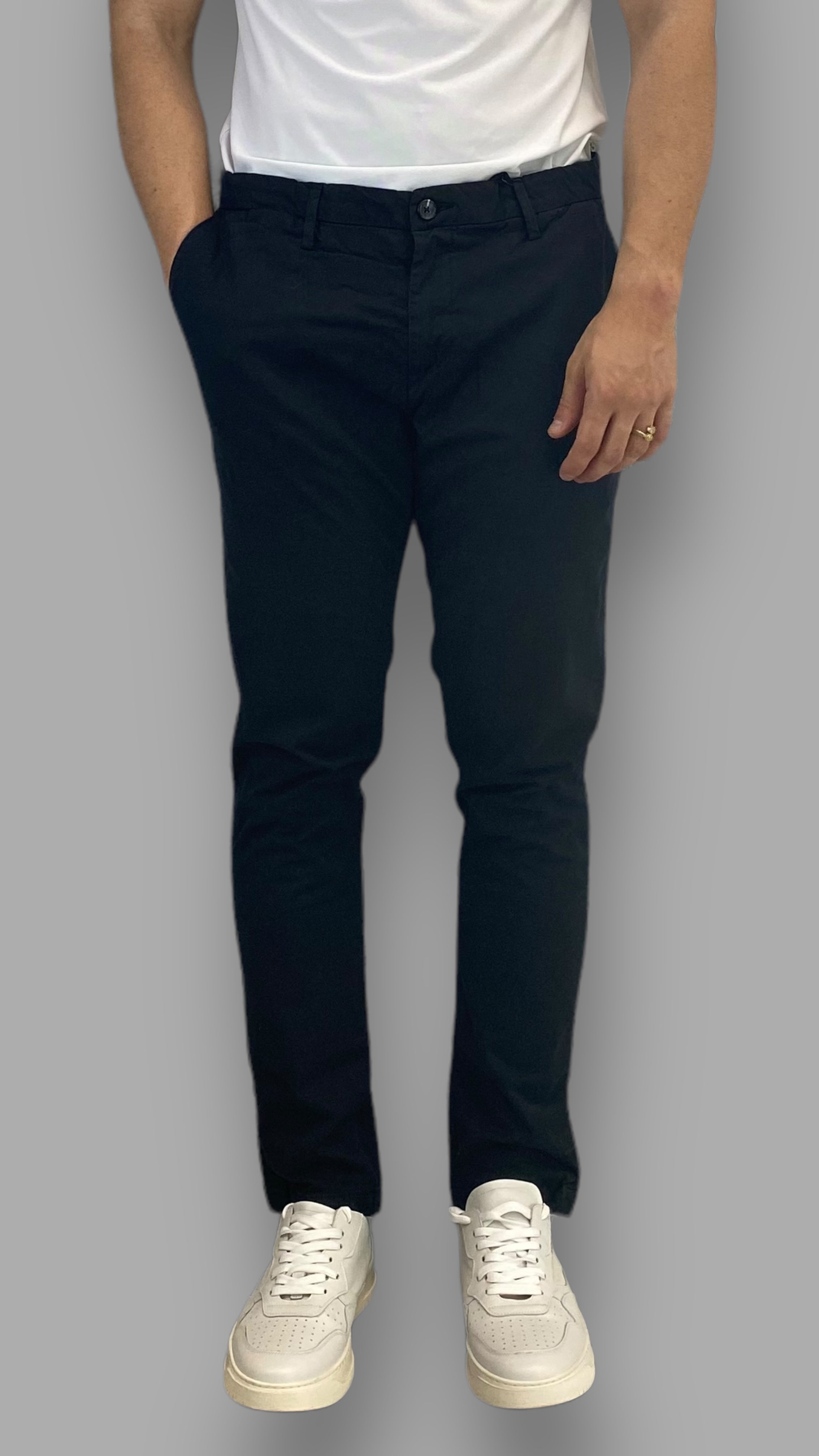 PANTALONE TASCA AMERICA IN COTONE ELASTICIZZATO BASIC - SLIM FIT