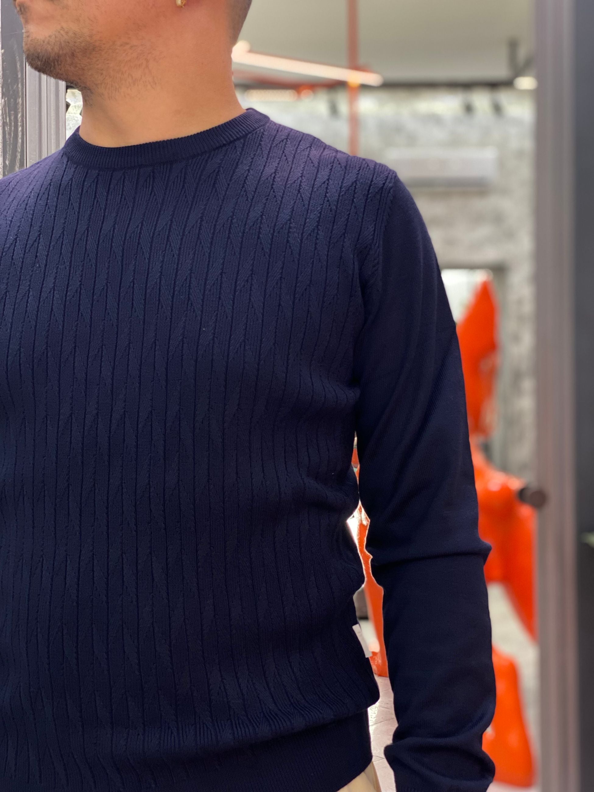 MAGLIA GIROCOLLO IN MORBIDA VISCOSA CON TRAMA ZIG ZAG - REGULAR FIT MI3086SS.BLU