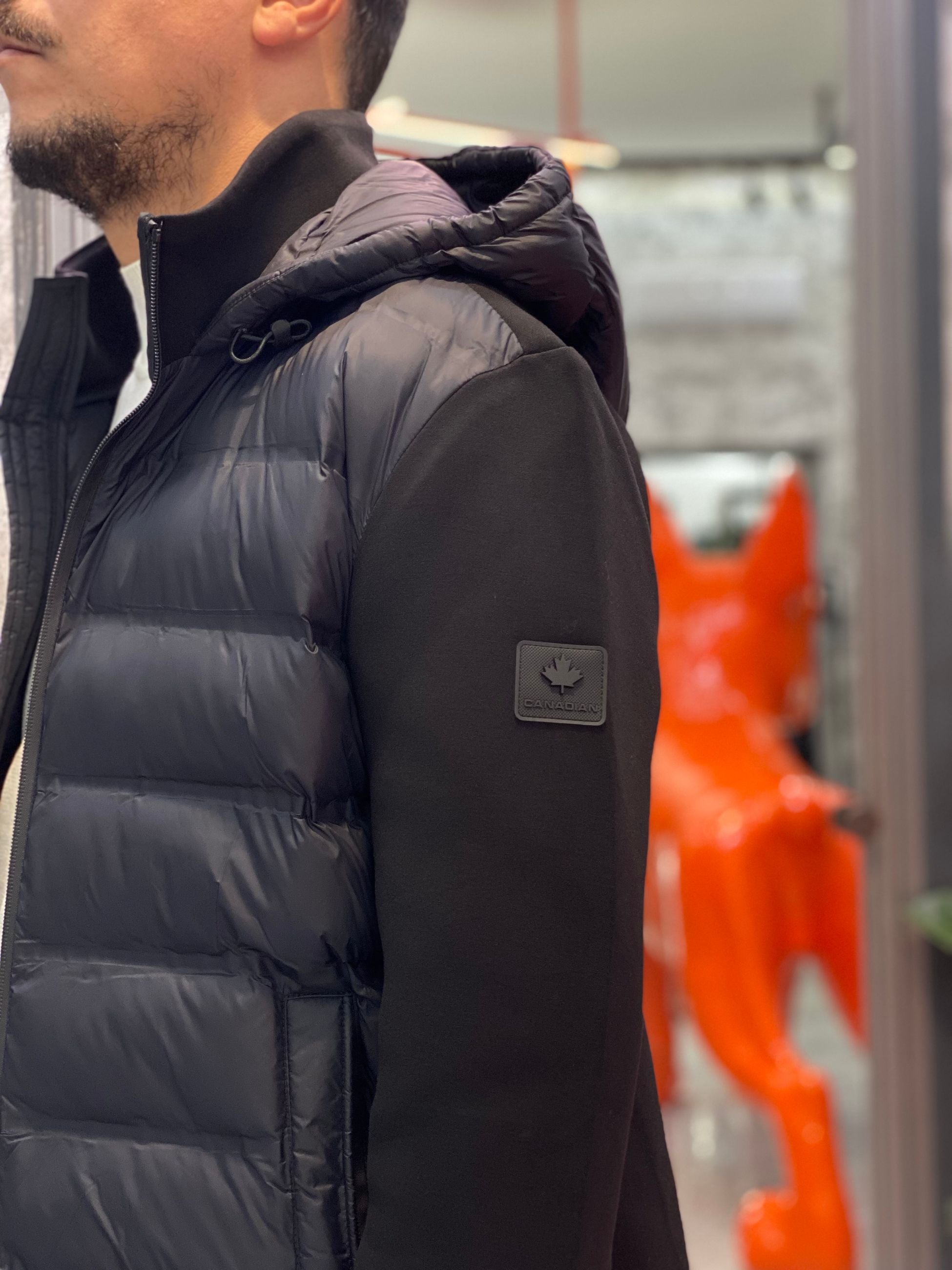 GIUBBINO GUNN CON CAPPUCCIO IN TESSUTO COMBINATO SCUBA-BONDED ELASTICIZZATO - COMFORT FIT CN.G225326.NER